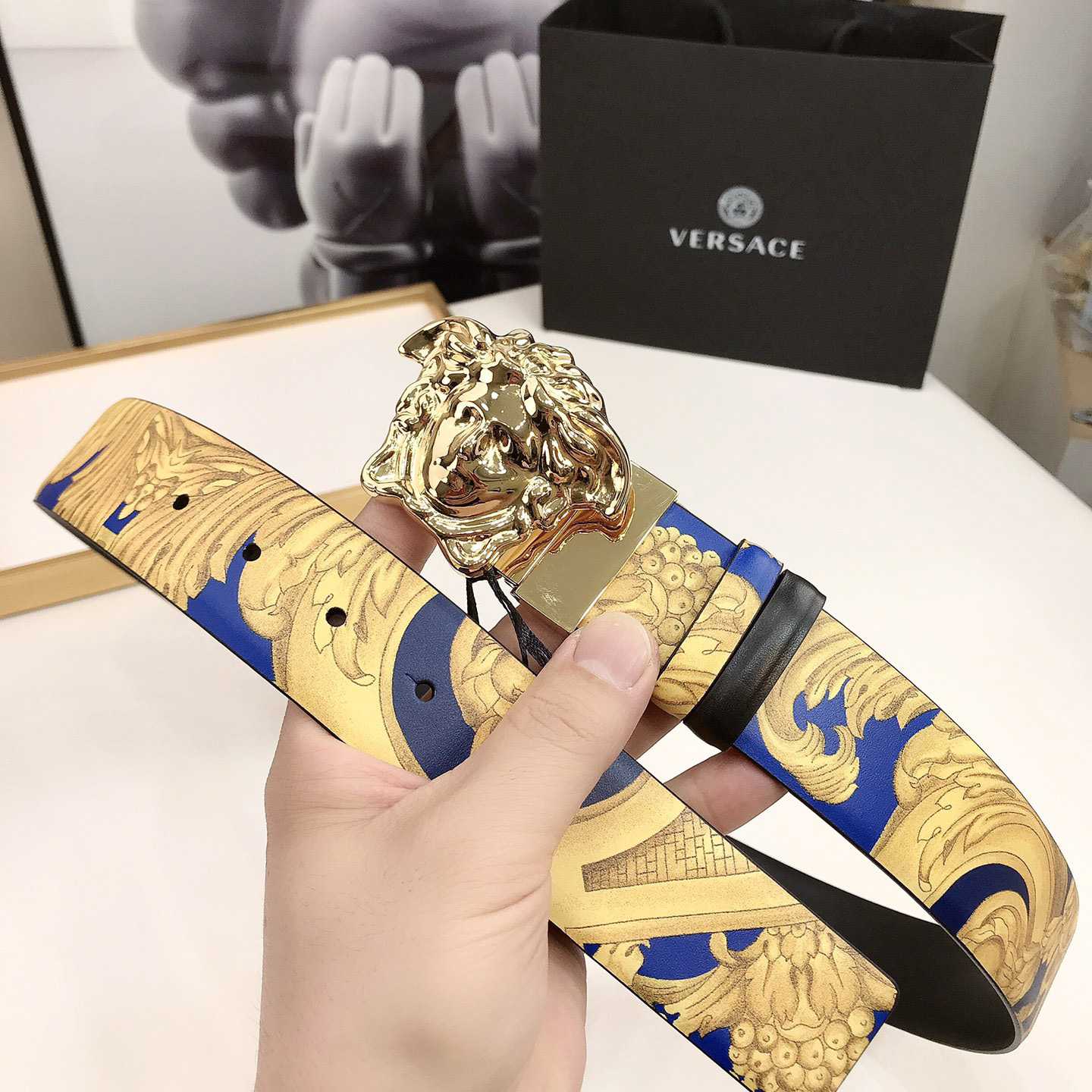 Versace Barocco Reversible Leather Belt    40mm - PerfectKickZ