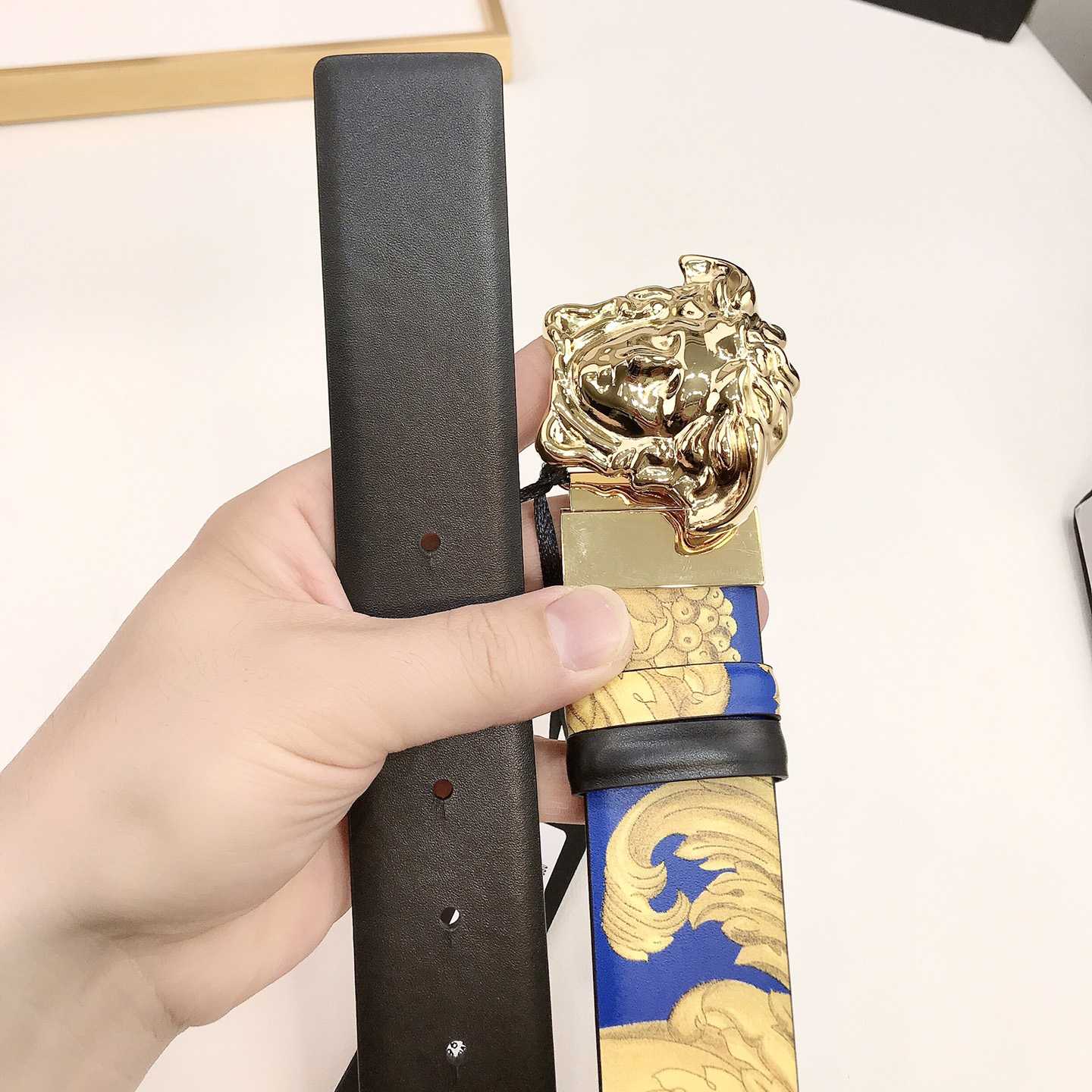 Versace Barocco Reversible Leather Belt    40mm - PerfectKickZ