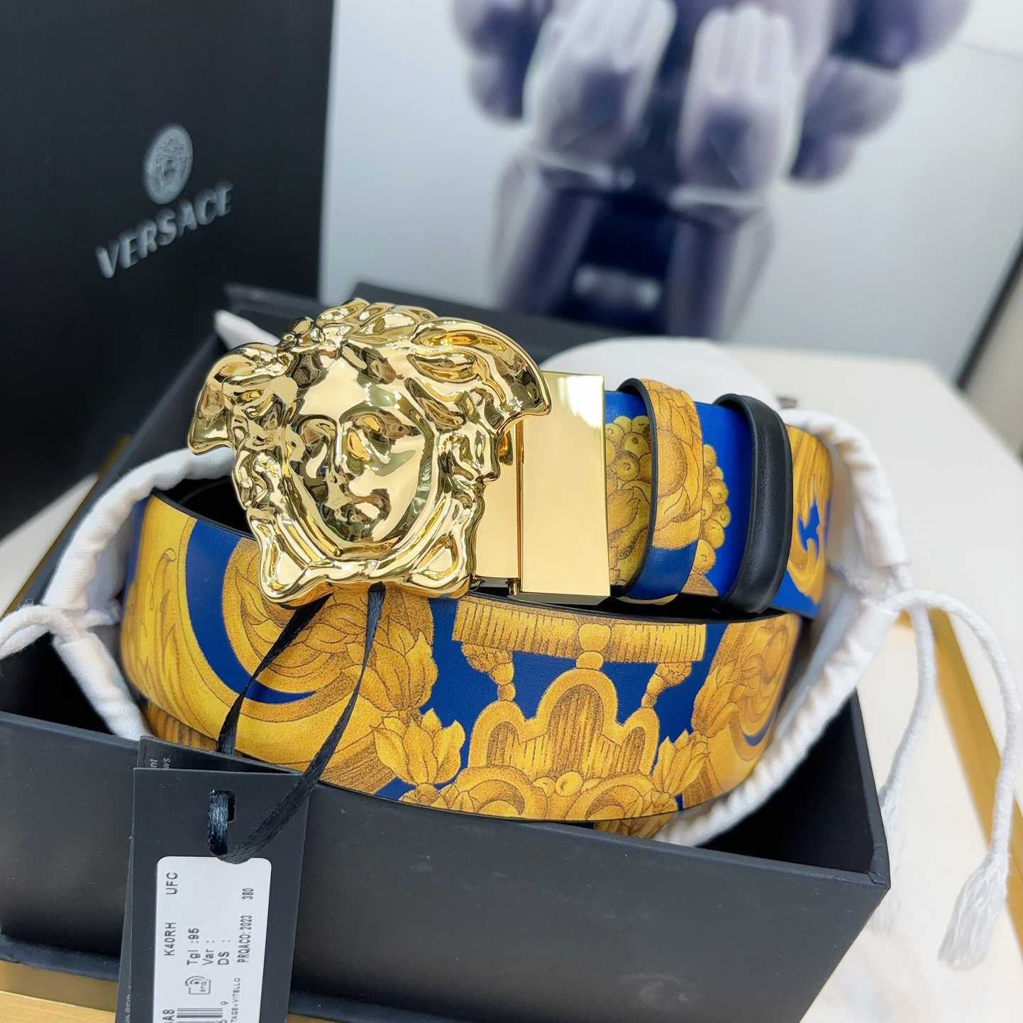 Versace Barocco Reversible Leather Belt    40mm - PerfectKickZ