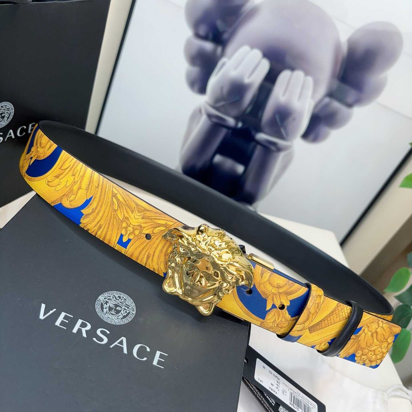Versace Barocco Reversible Leather Belt    40mm - PerfectKickZ