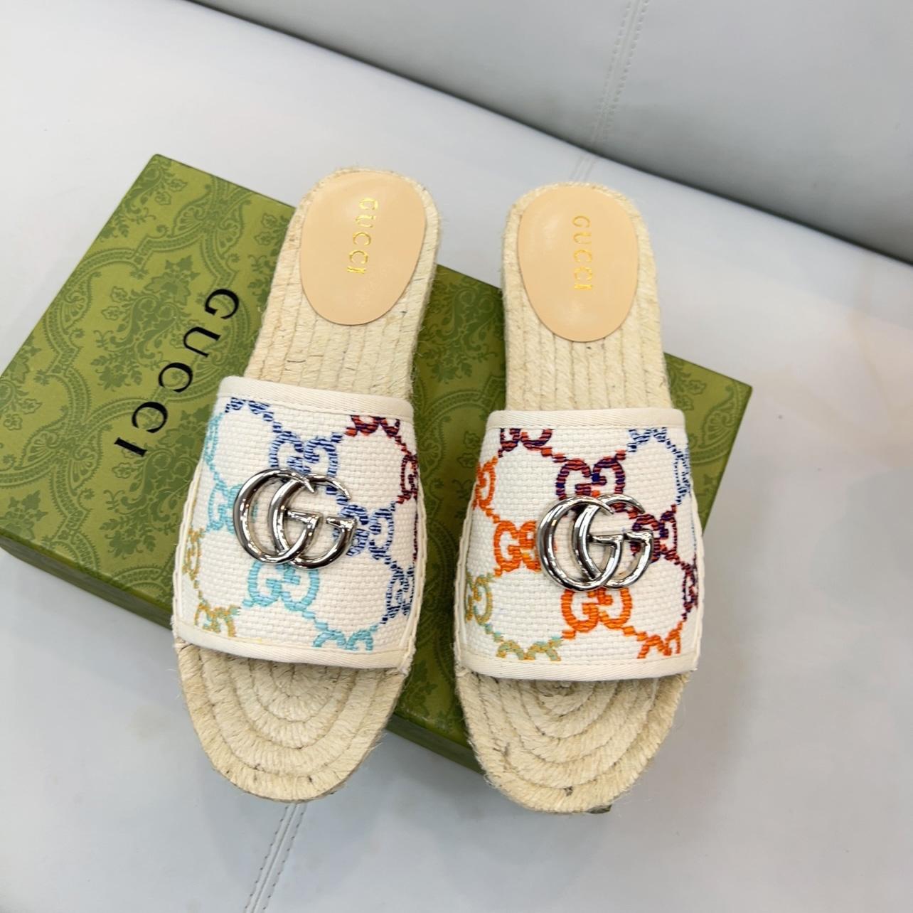 Gucci Women's GG Espadrille Slides - PerfectKickZ