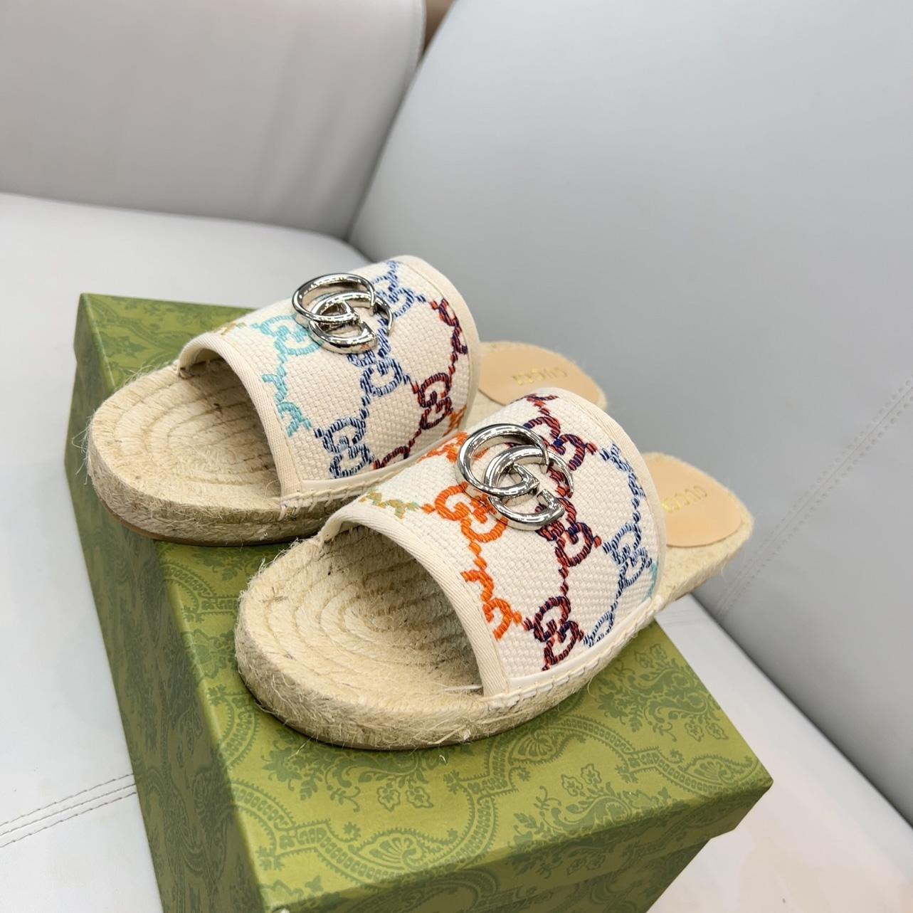 Gucci Women's GG Espadrille Slides - PerfectKickZ