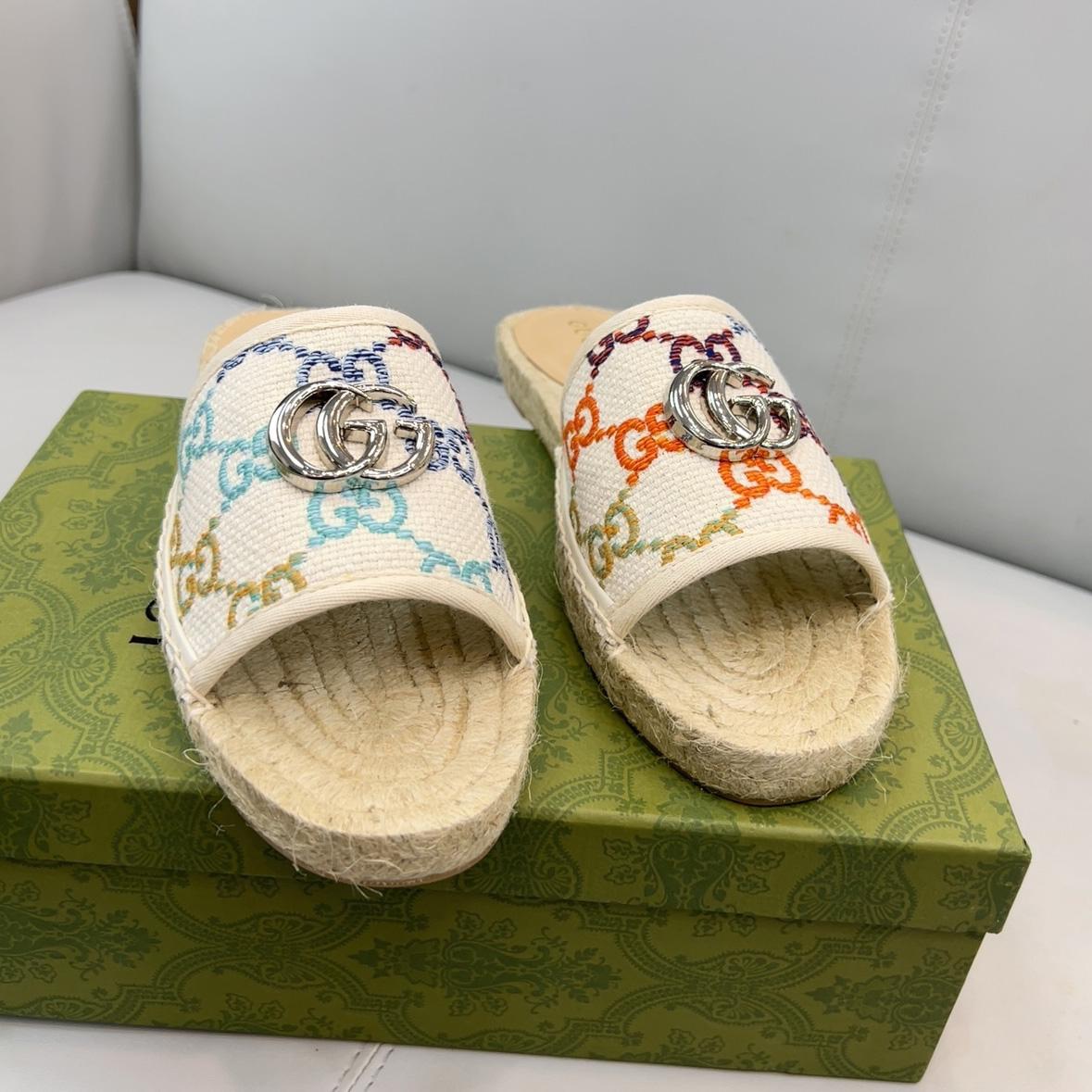 Gucci Women's GG Espadrille Slides - PerfectKickZ