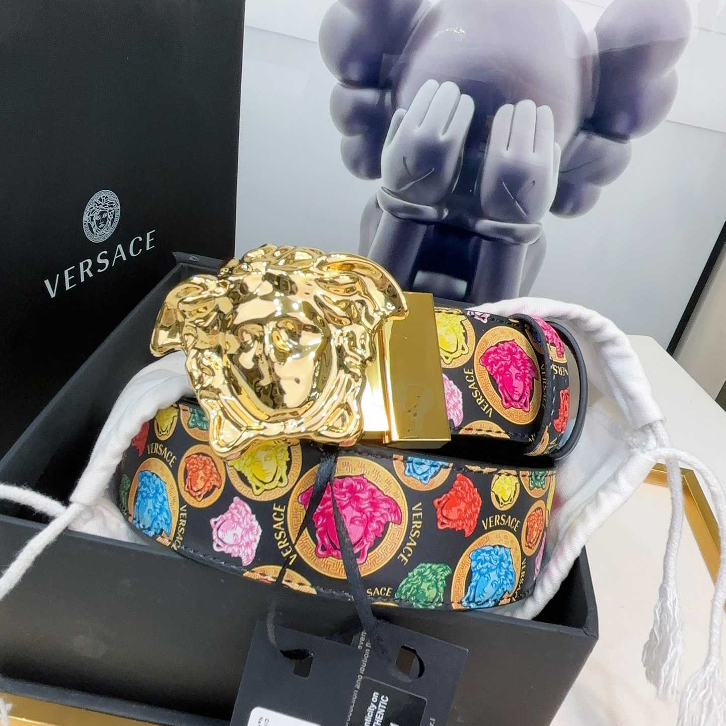 Versace Medusa Medallion Print Reversible Leather Belt   40mm - PerfectKickZ