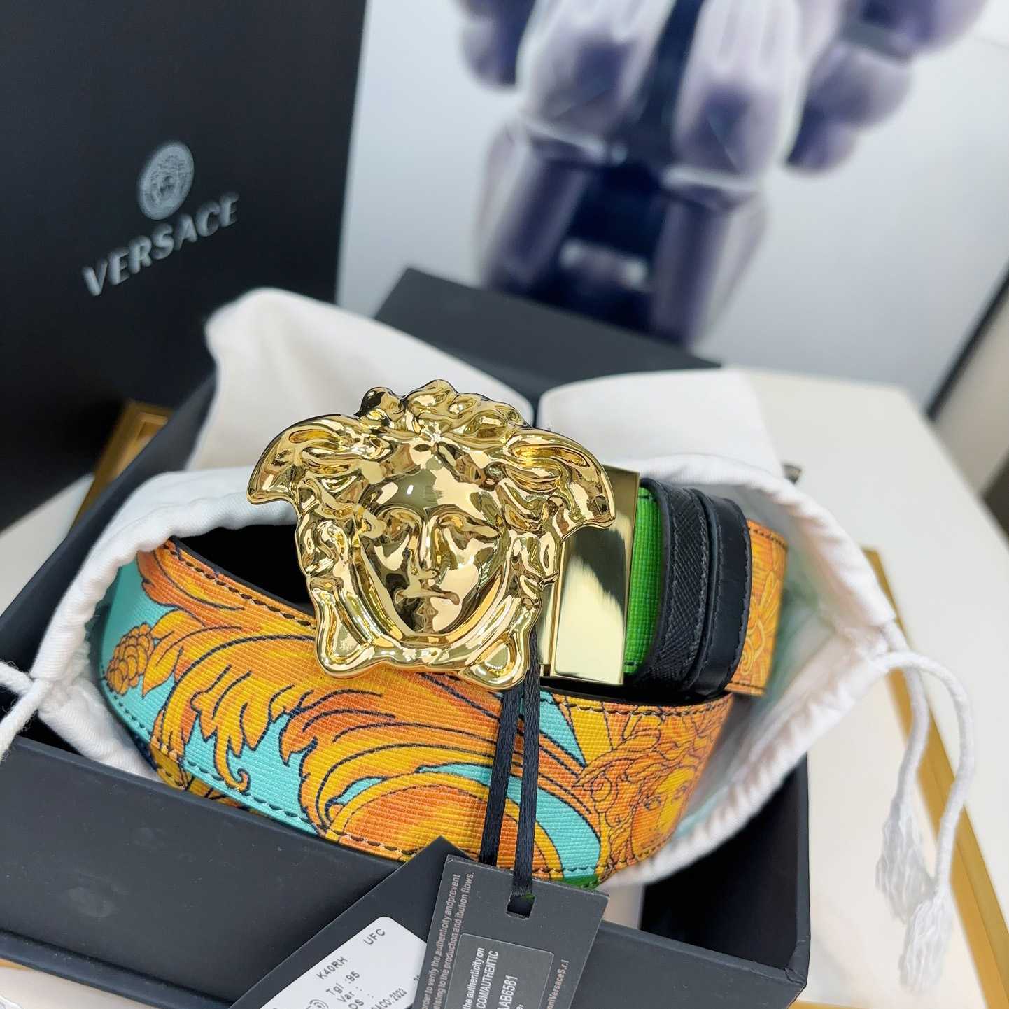 Versace Barocco Reversible Leather Belt    40mm - PerfectKickZ