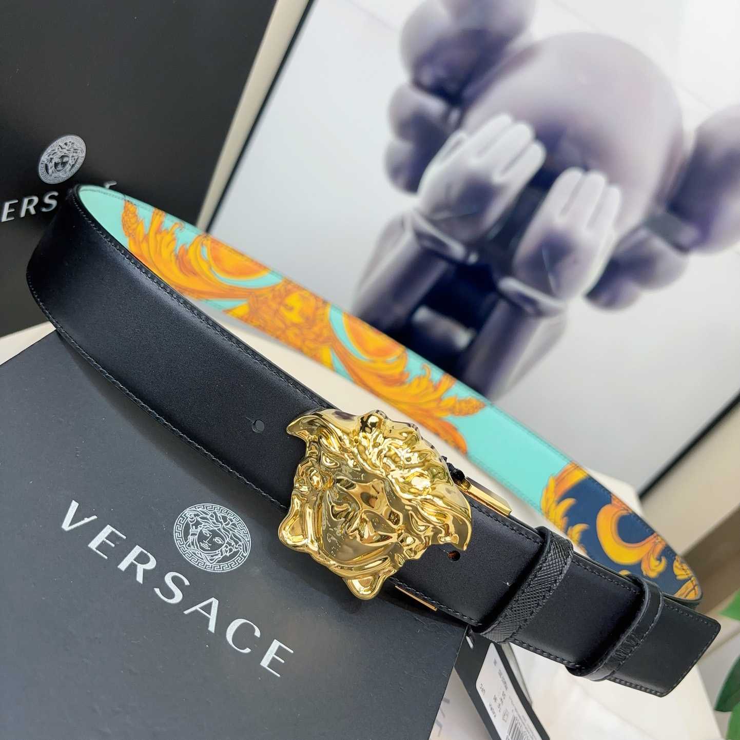 Versace Barocco Reversible Leather Belt    40mm - PerfectKickZ
