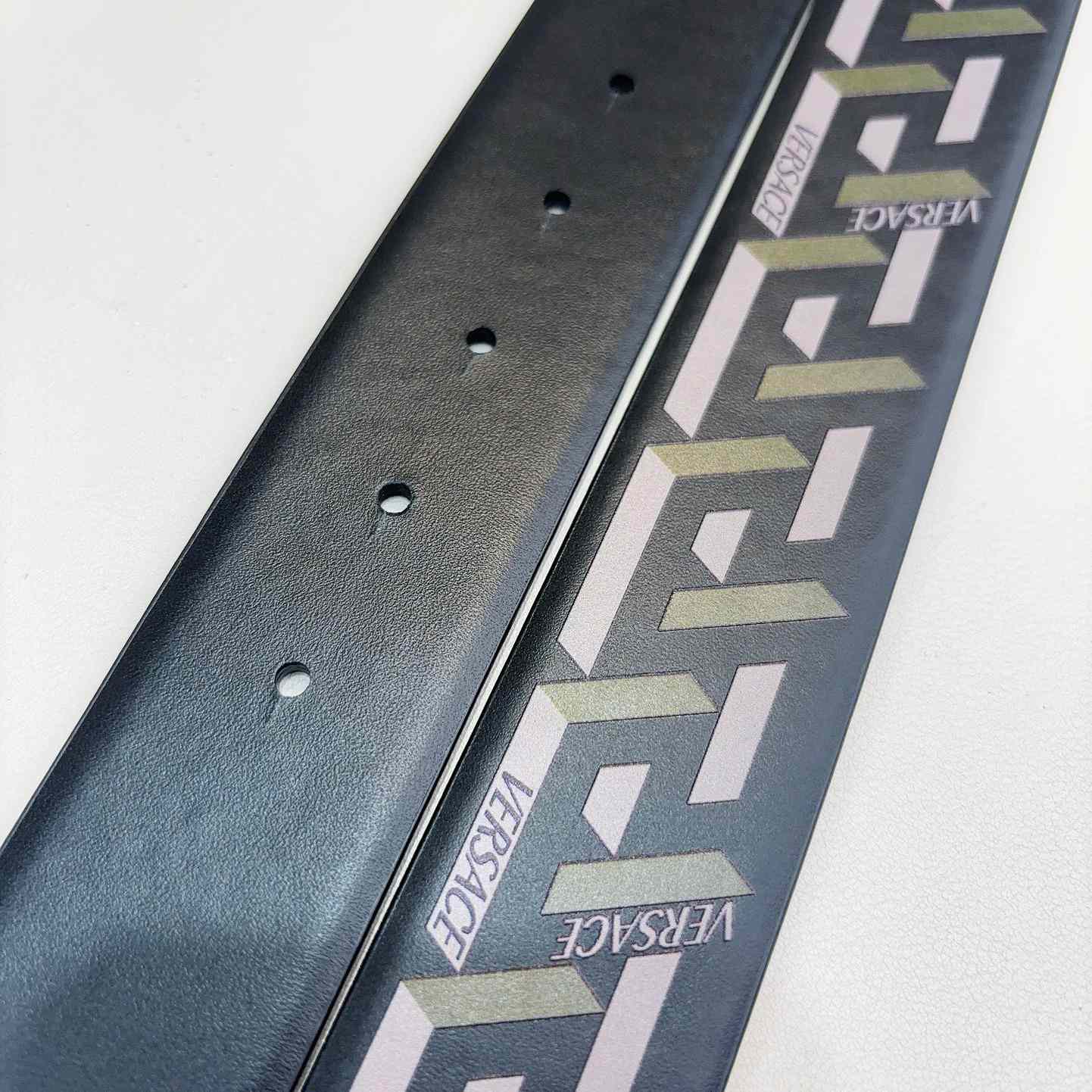 Versace Reversible Leather Belt    40mm - PerfectKickZ