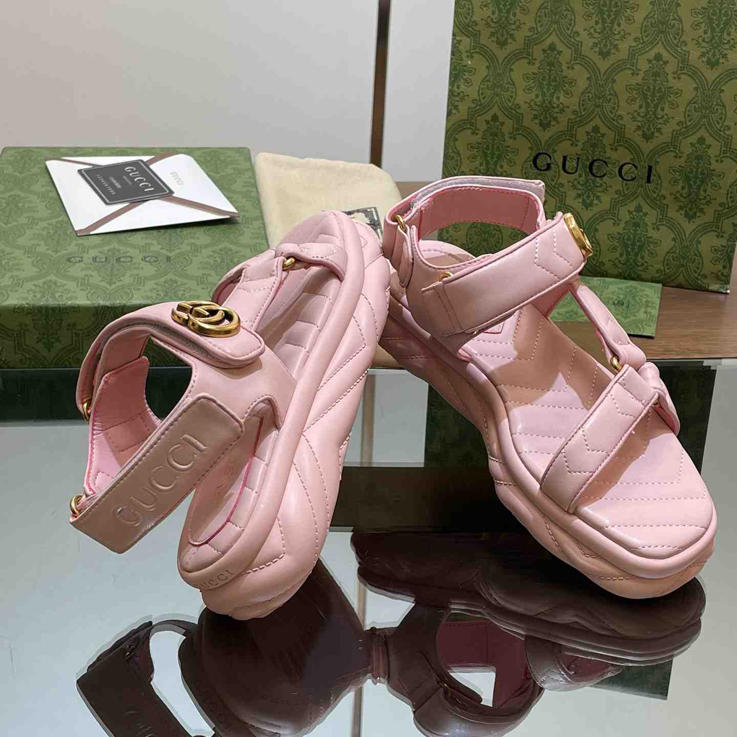 Gucci Women's Double G Sandal - PerfectKickZ
