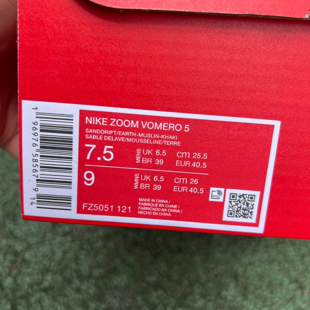 Nike Zoom Vomero 5 Sneakers   FQ6868-181 - PerfectKickZ