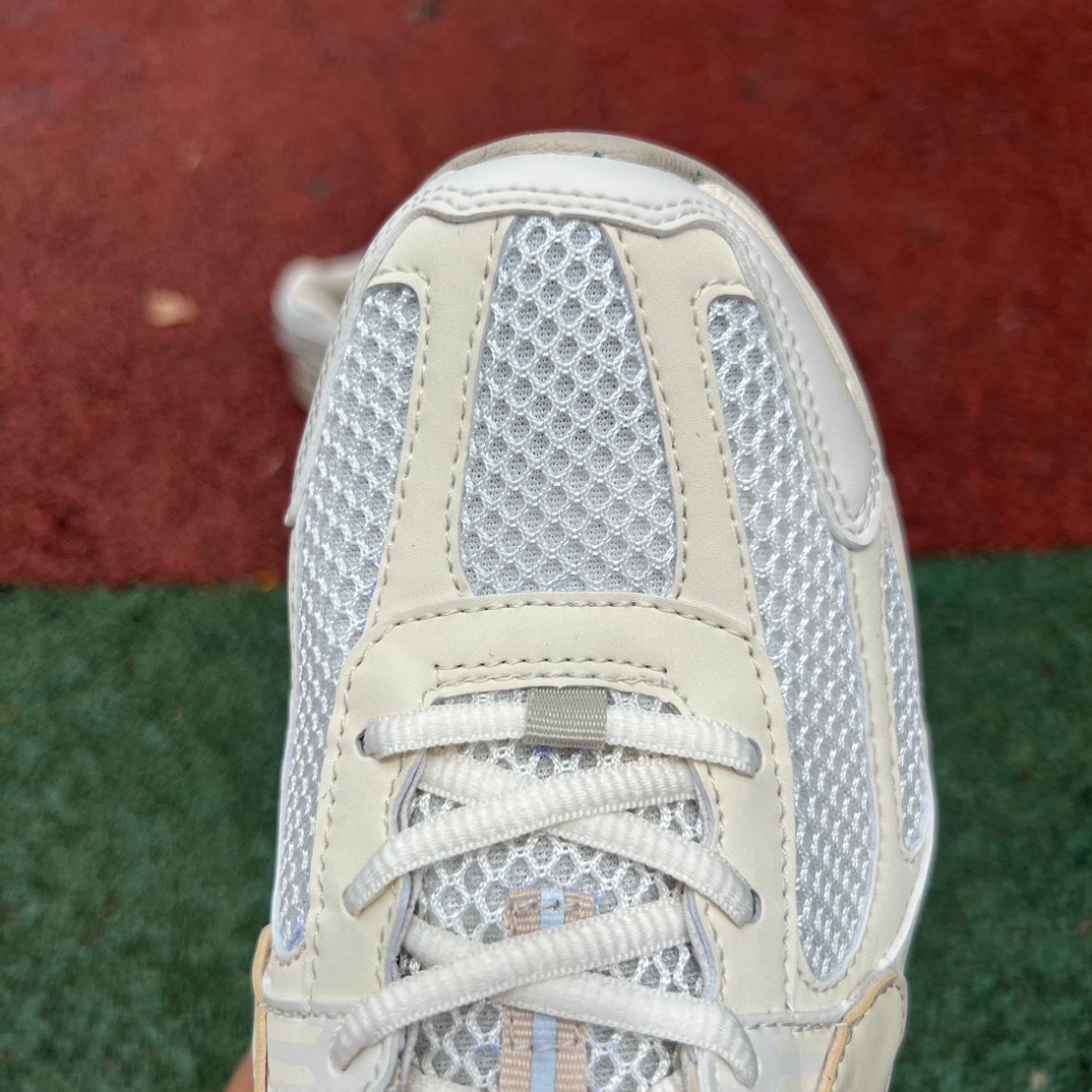 Nike Zoom Vomero 5 Sneakers   FQ6868-181 - PerfectKickZ