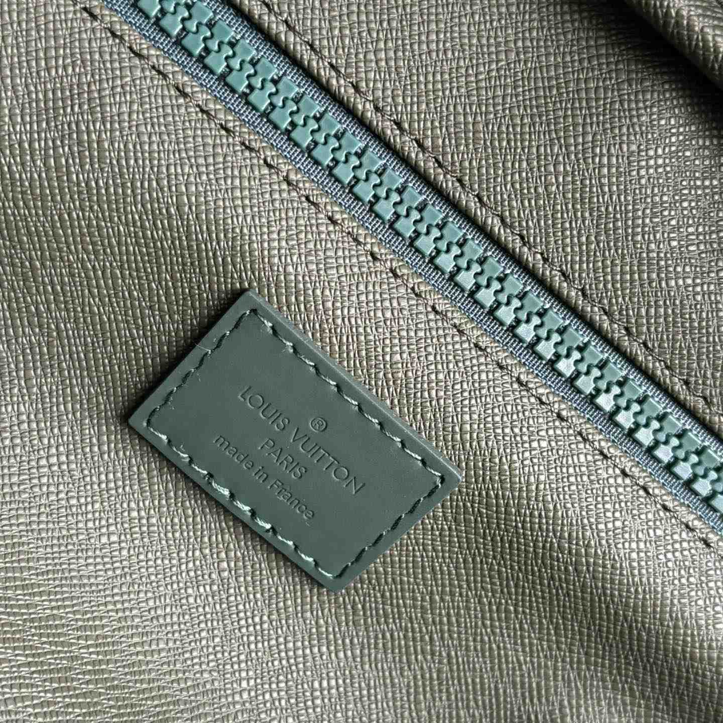 Louis Vuitton Dopp Kit    M24442 - PerfectKickZ