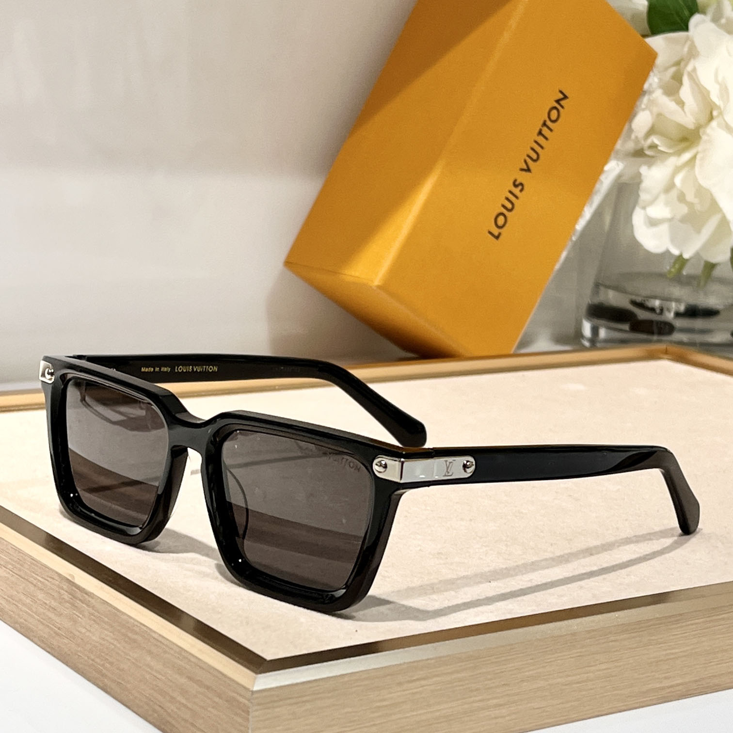 Louis Vuitton Sunglasses  Z1974 - PerfectKickZ