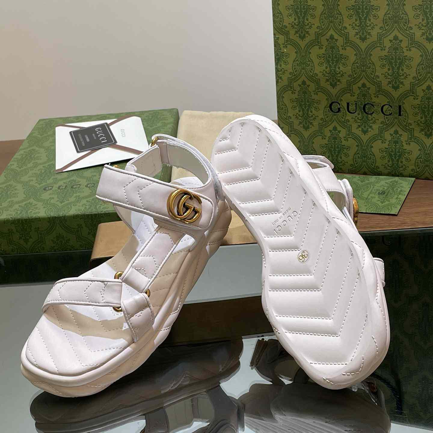 Gucci Women's Double G Sandal - PerfectKickZ