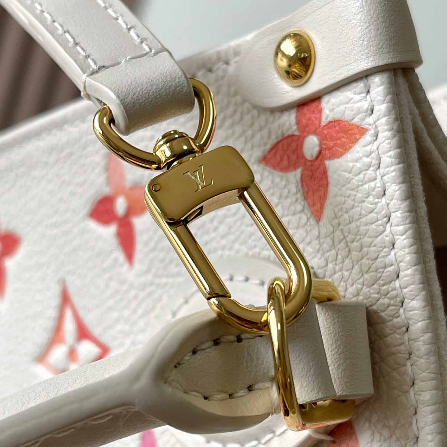 Louis Vuitton OnTheGo BB   M47115 - PerfectKickZ
