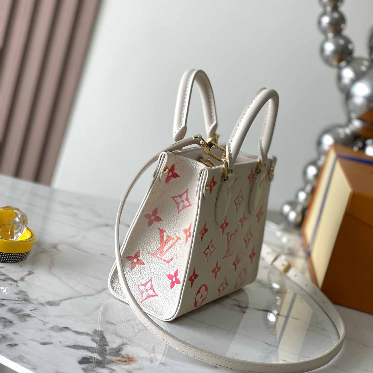 Louis Vuitton OnTheGo BB   M47115 - PerfectKickZ