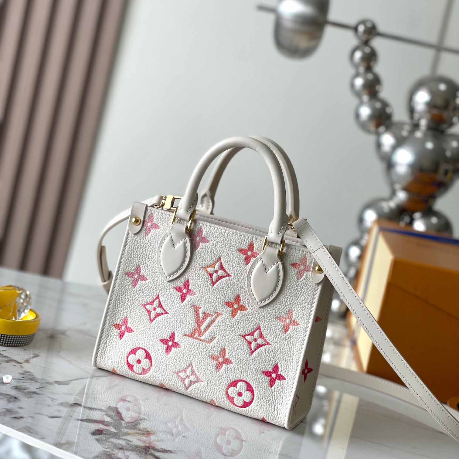 Louis Vuitton OnTheGo BB   M47115 - PerfectKickZ