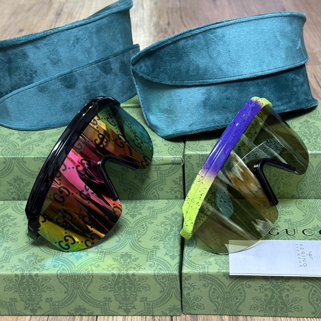 Gucci Mask-Shaped Sunglasses      - PerfectKickZ