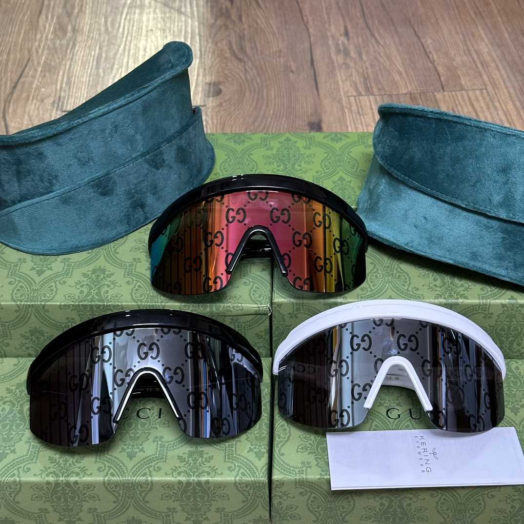 Gucci Mask-Shaped Sunglasses      - PerfectKickZ