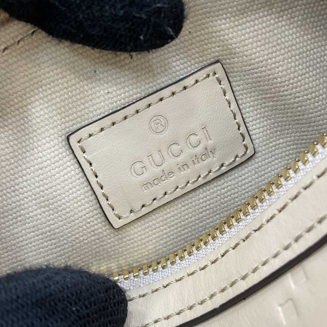 Gucci GG Super Mini Top Handle Bag - PerfectKickZ