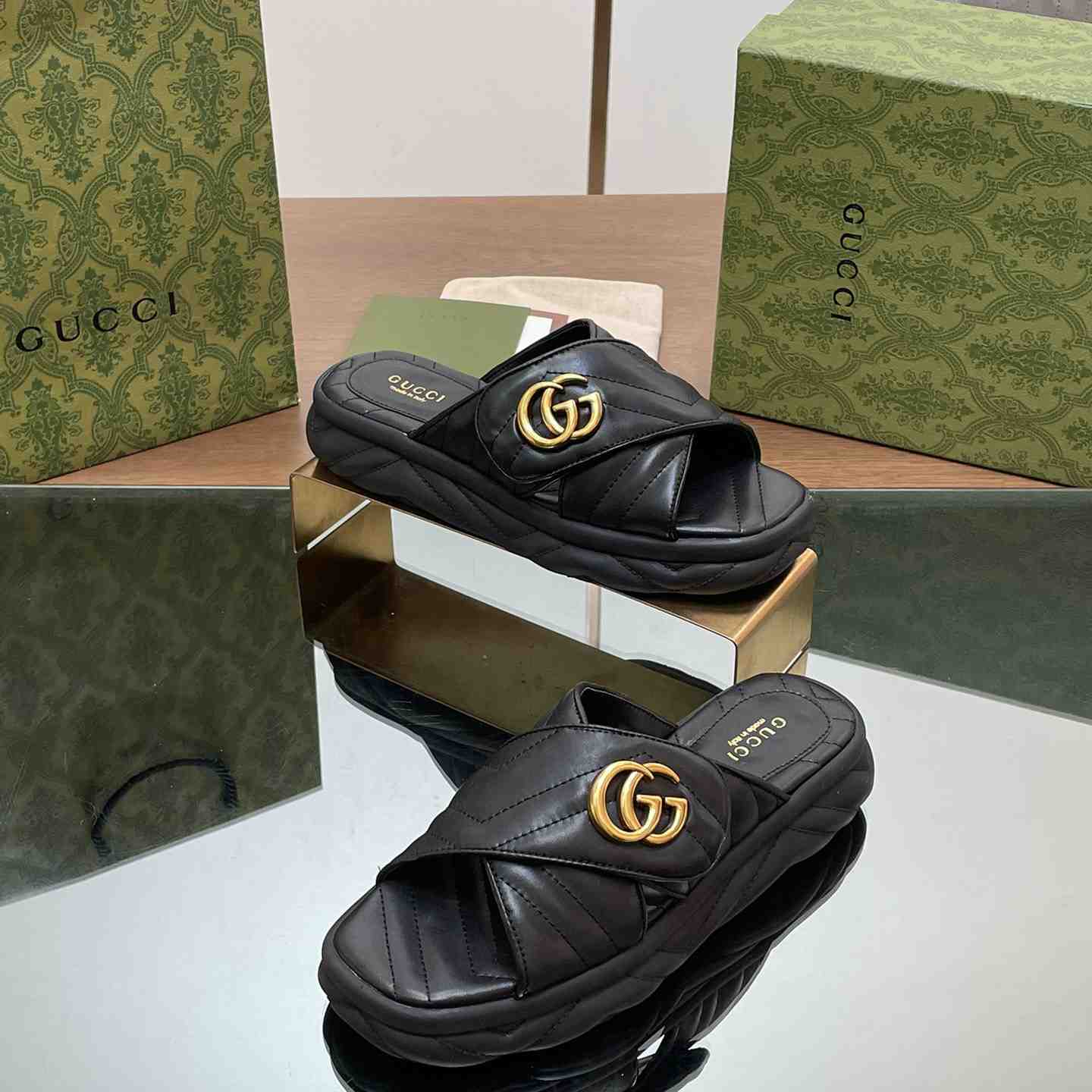 Gucci Women's Double G Slide Sandal - PerfectKickZ