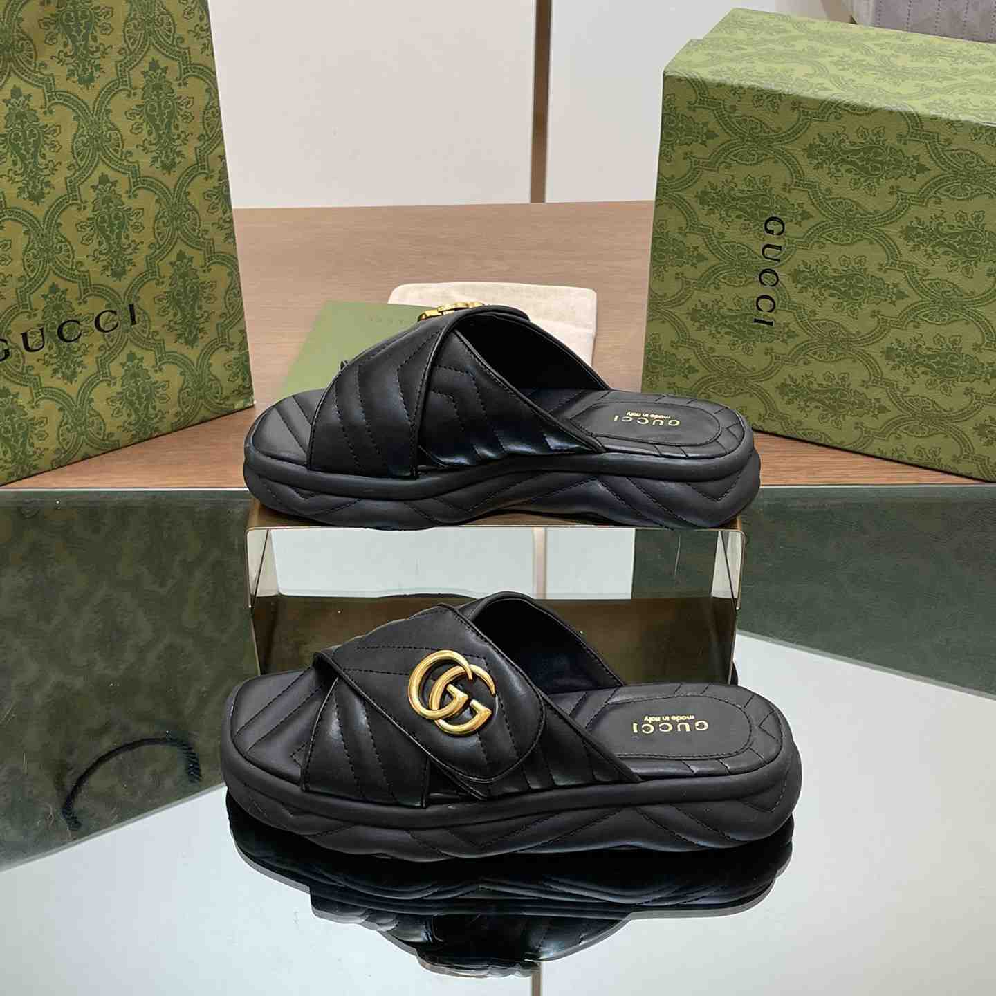 Gucci Women's Double G Slide Sandal - PerfectKickZ