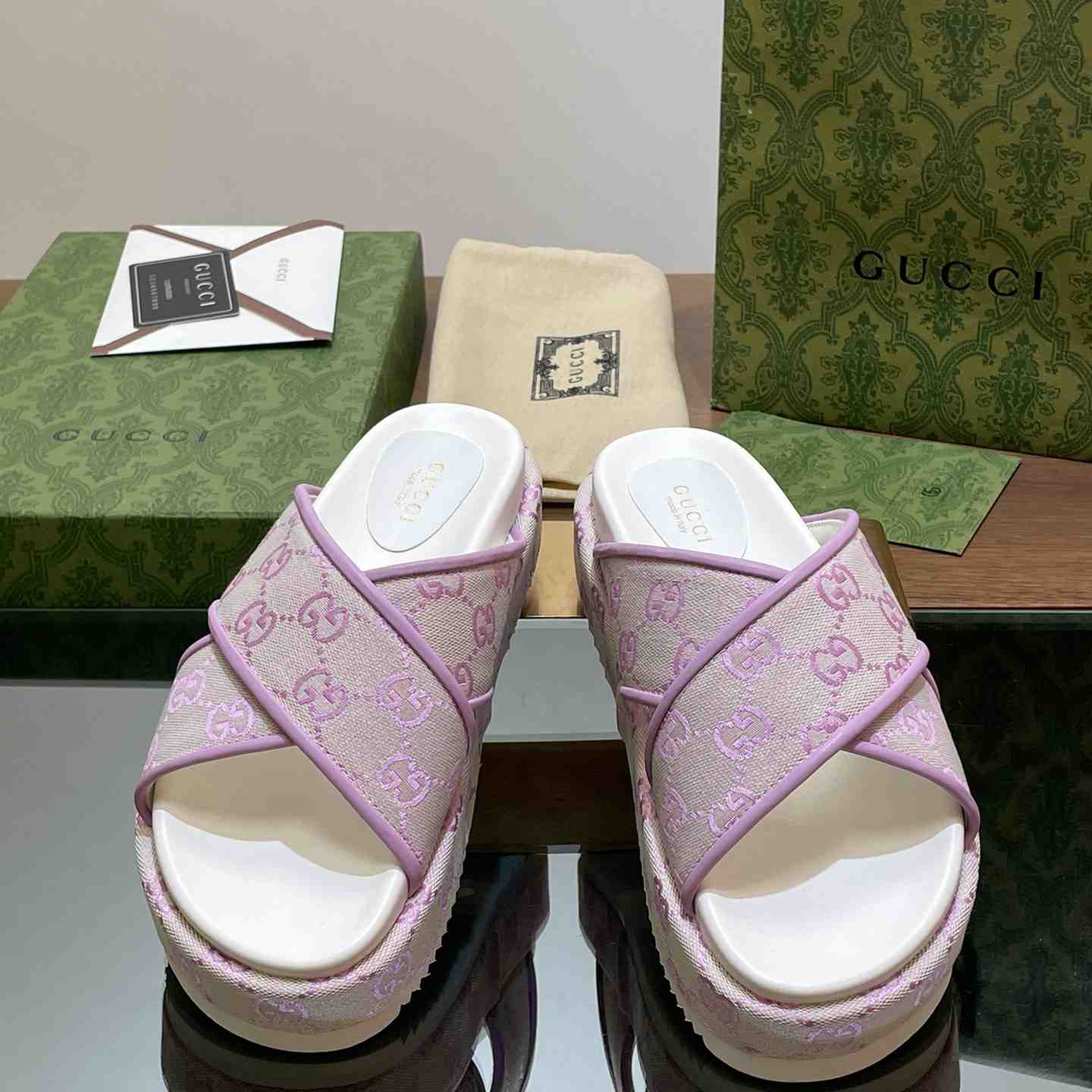 Gucci Women's GG Platform Slide Sandal - PerfectKickZ
