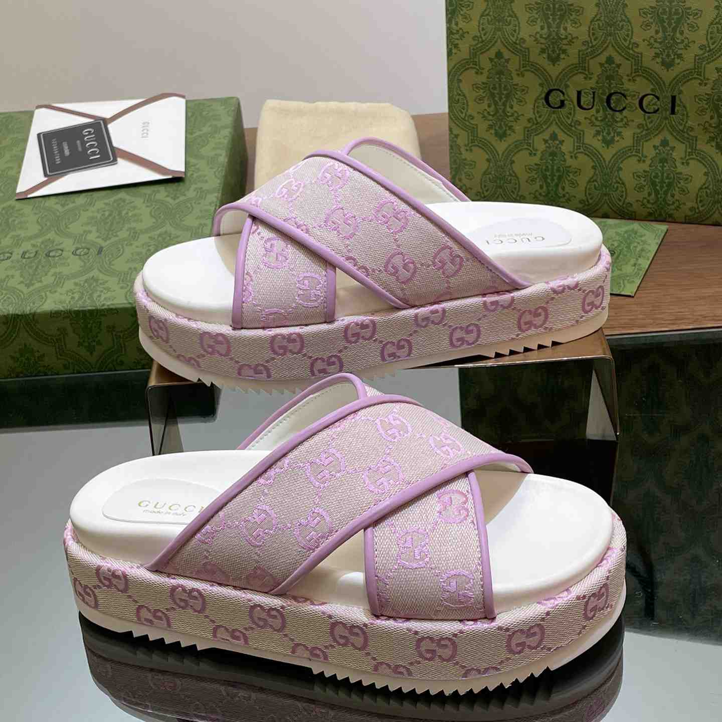 Gucci Women's GG Platform Slide Sandal - PerfectKickZ