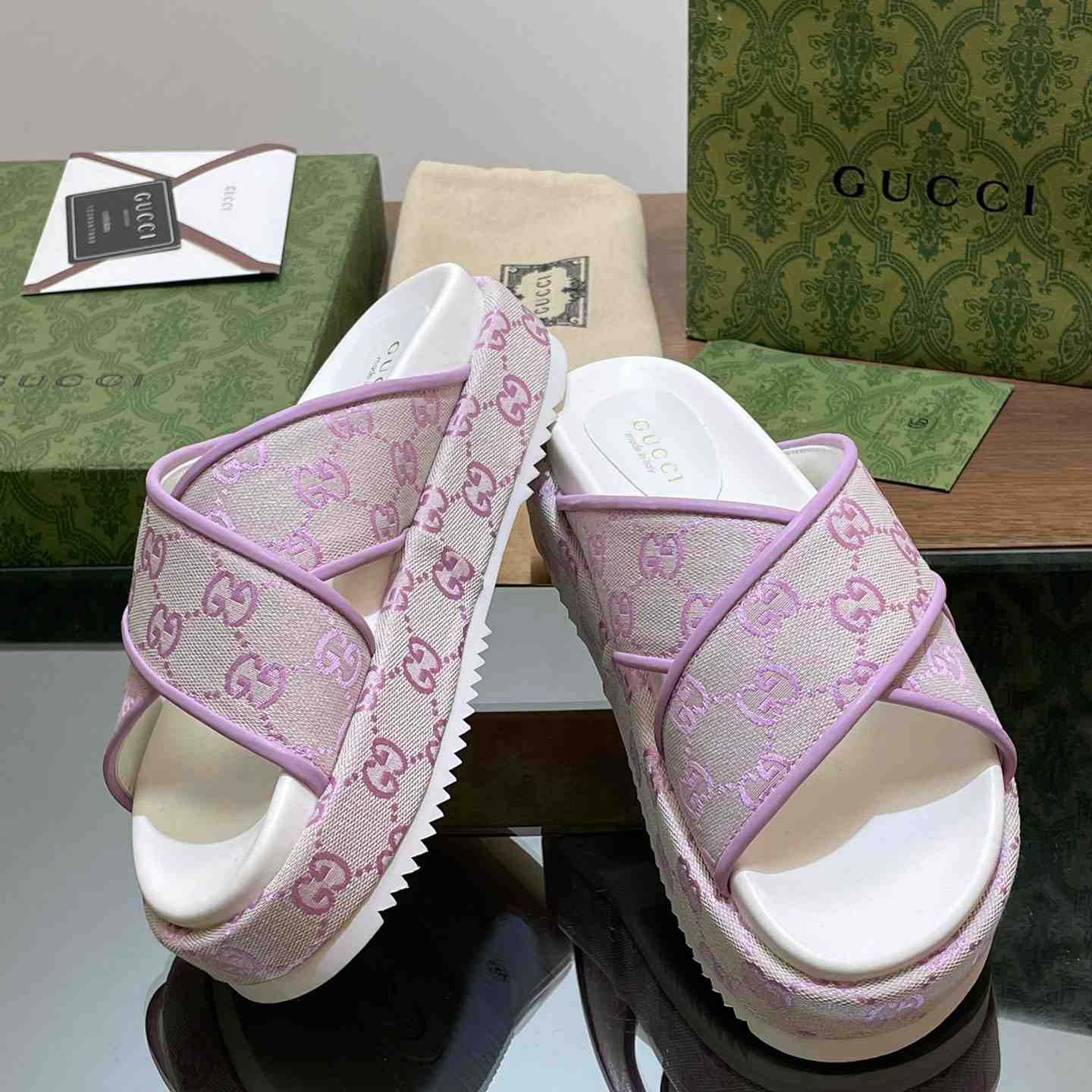 Gucci Women's GG Platform Slide Sandal - PerfectKickZ