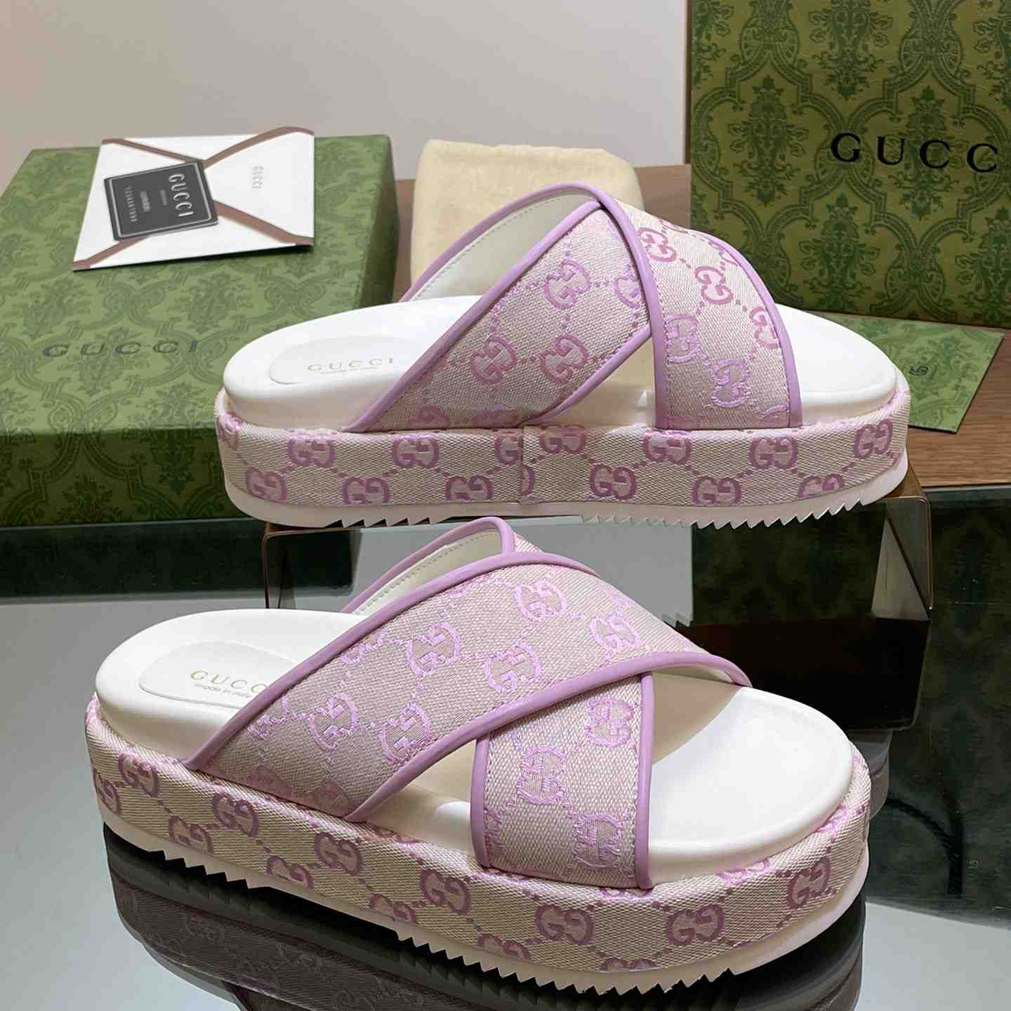 Gucci Women's GG Platform Slide Sandal - PerfectKickZ