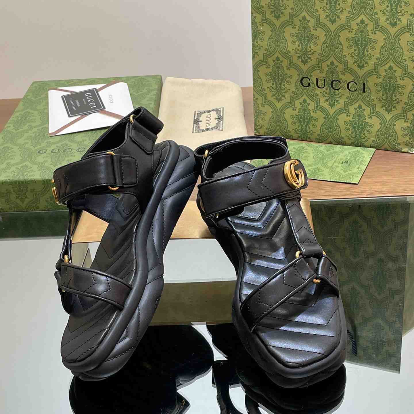 Gucci Women's Double G Sandal - PerfectKickZ