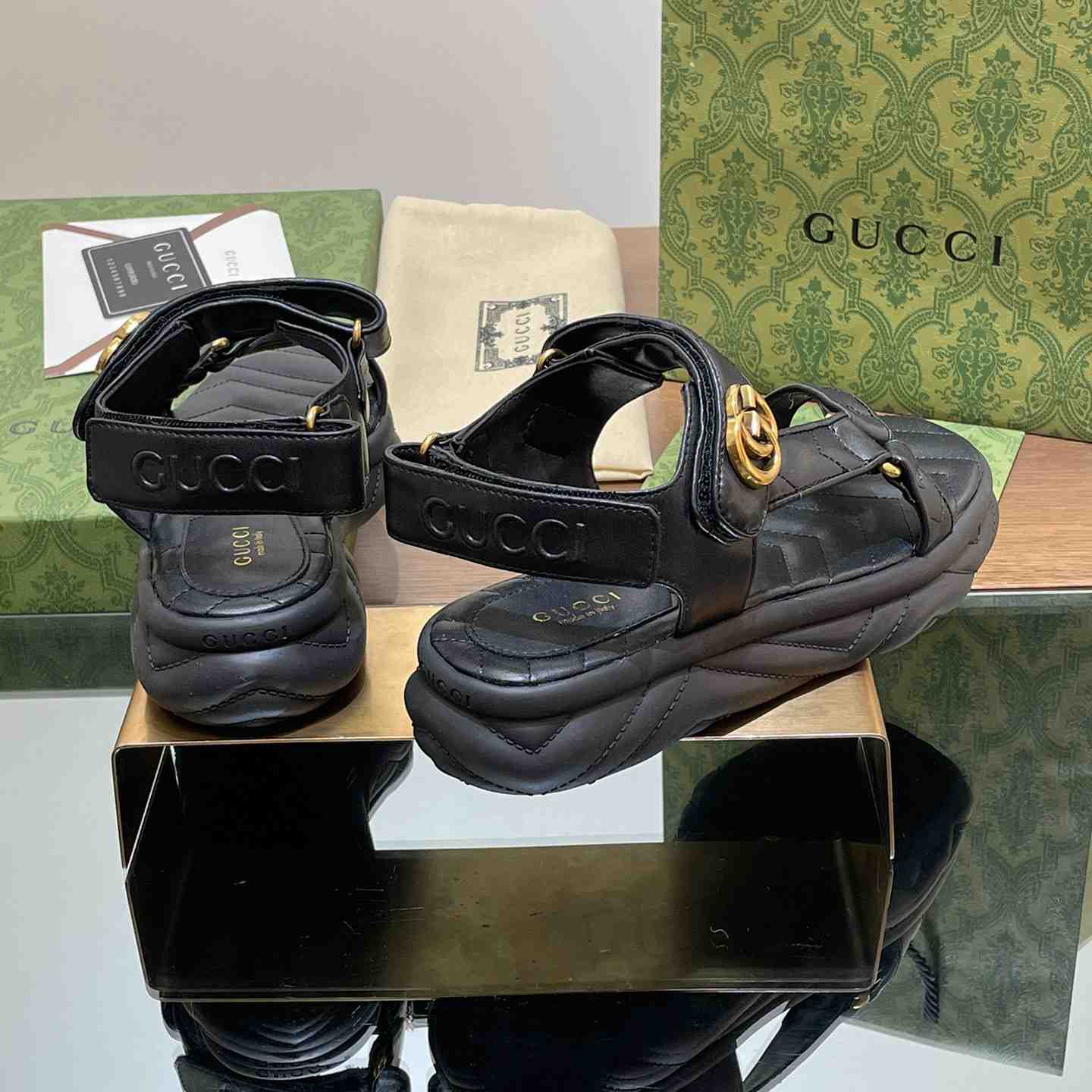 Gucci Women's Double G Sandal - PerfectKickZ