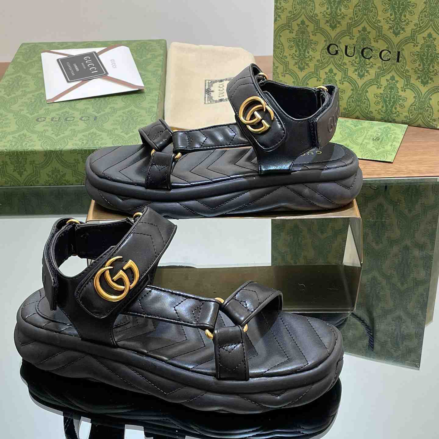 Gucci Women's Double G Sandal - PerfectKickZ