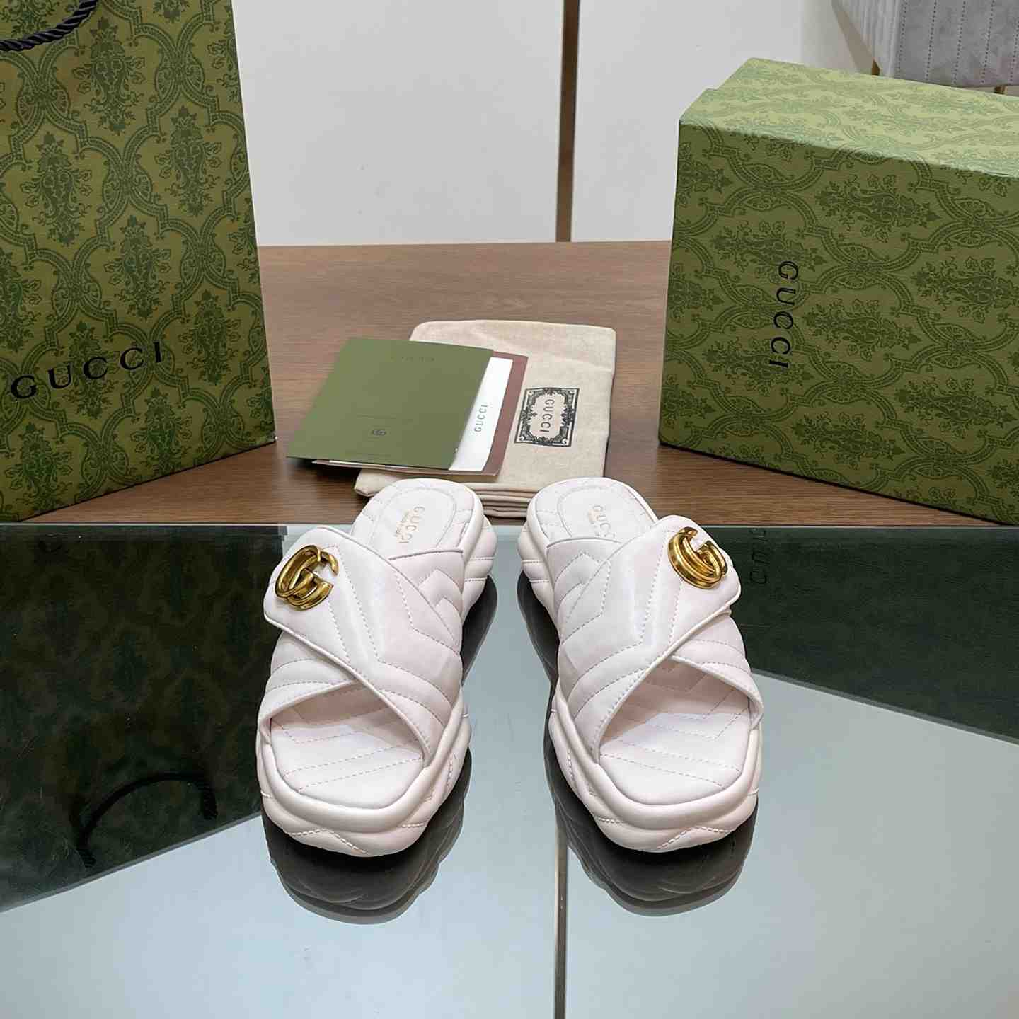 Gucci Women's Double G Slide Sandal - PerfectKickZ