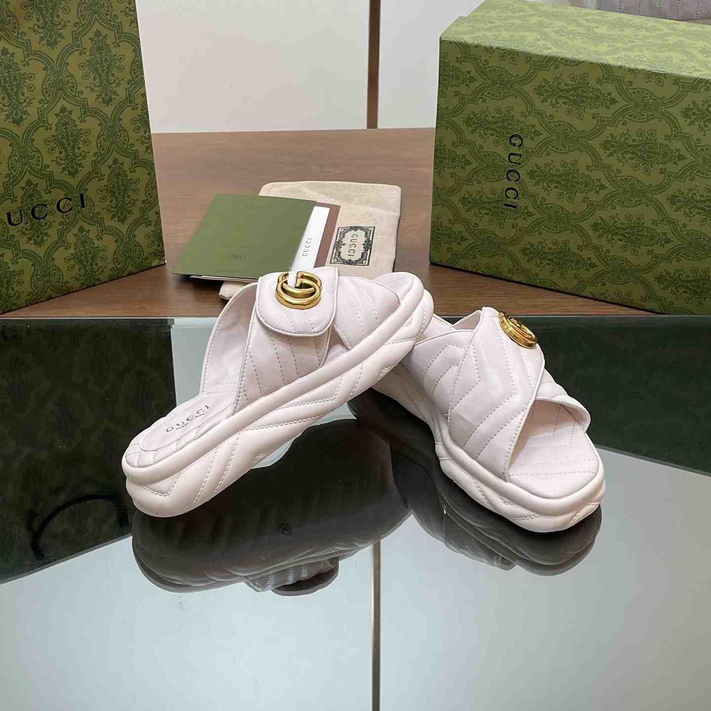 Gucci Women's Double G Slide Sandal - PerfectKickZ