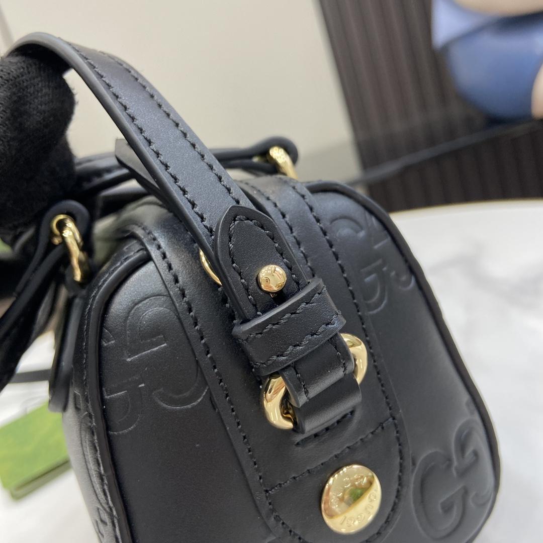 Gucci GG Super Mini Top Handle Bag - 