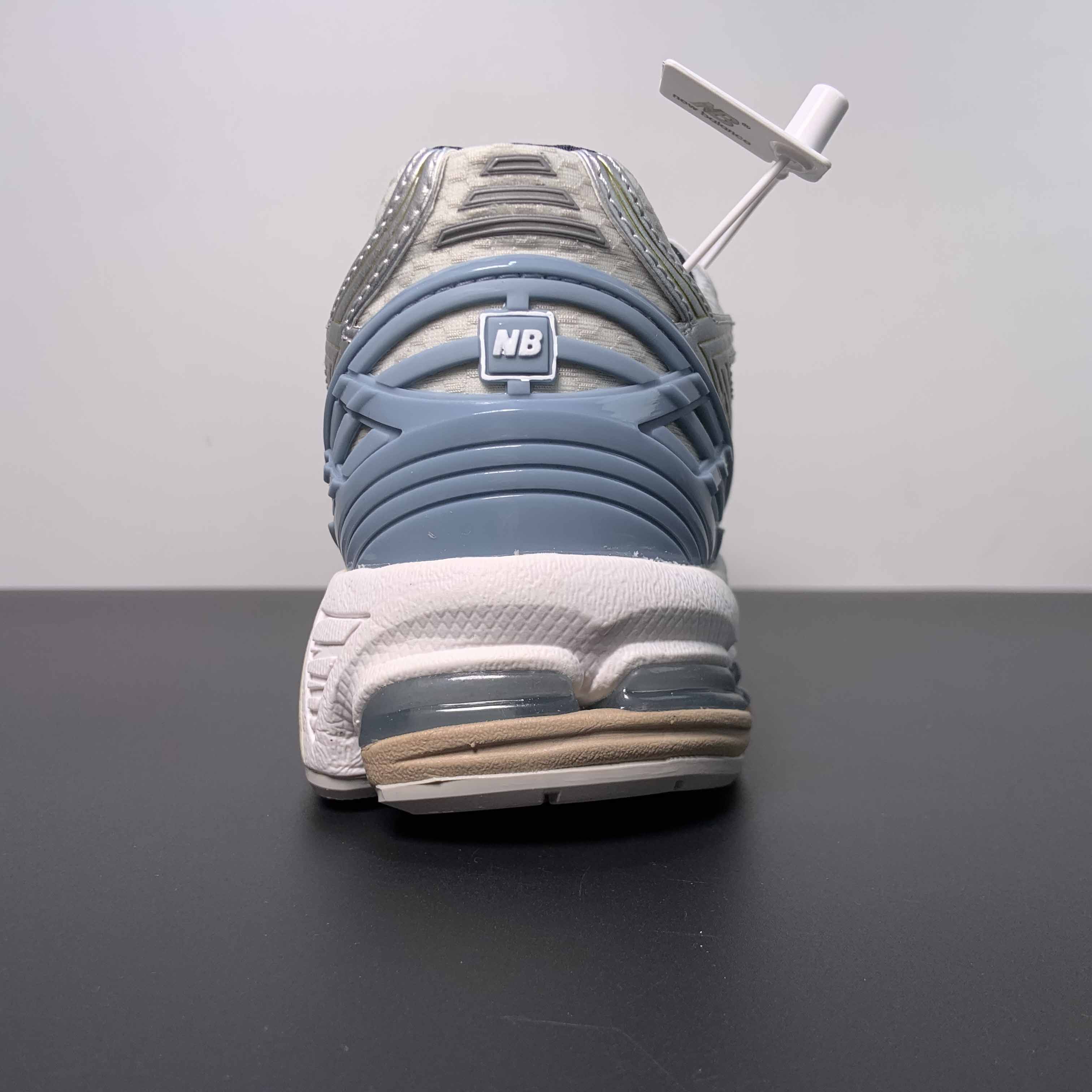 New Balance NB1906R Sneakers    M1906RKC - 