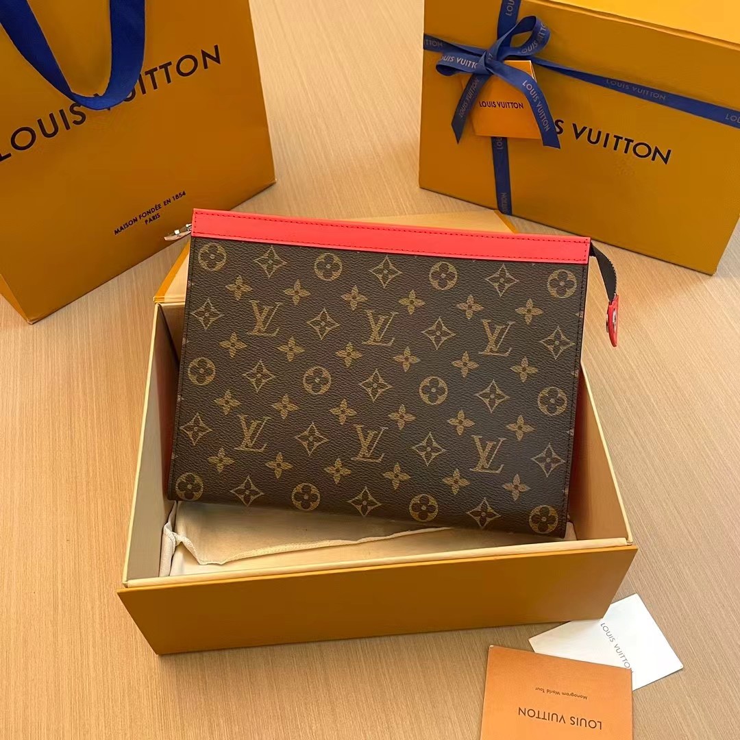 Louis Vuitton Pochette Voyage MM  M82855 - PerfectKickZ