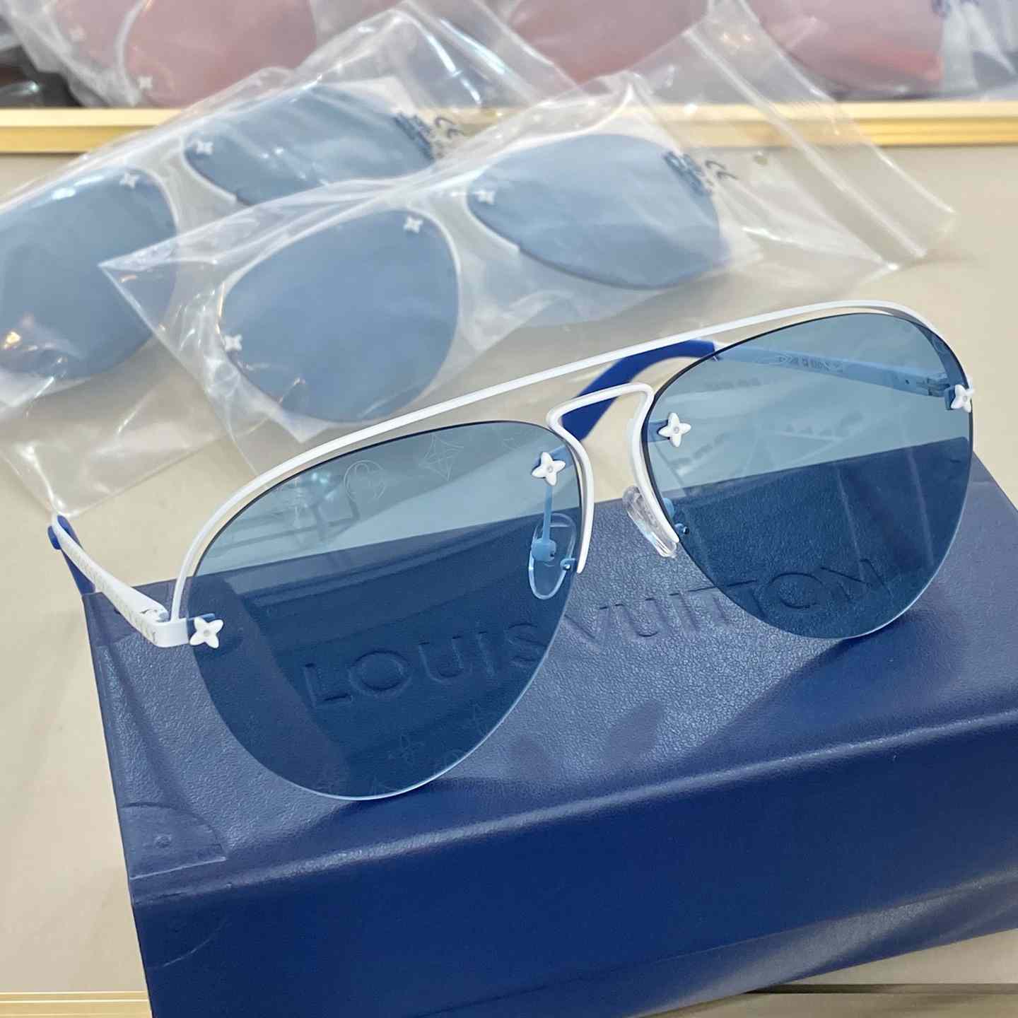 Louis Vuitton Sunglasses     - PerfectKickZ
