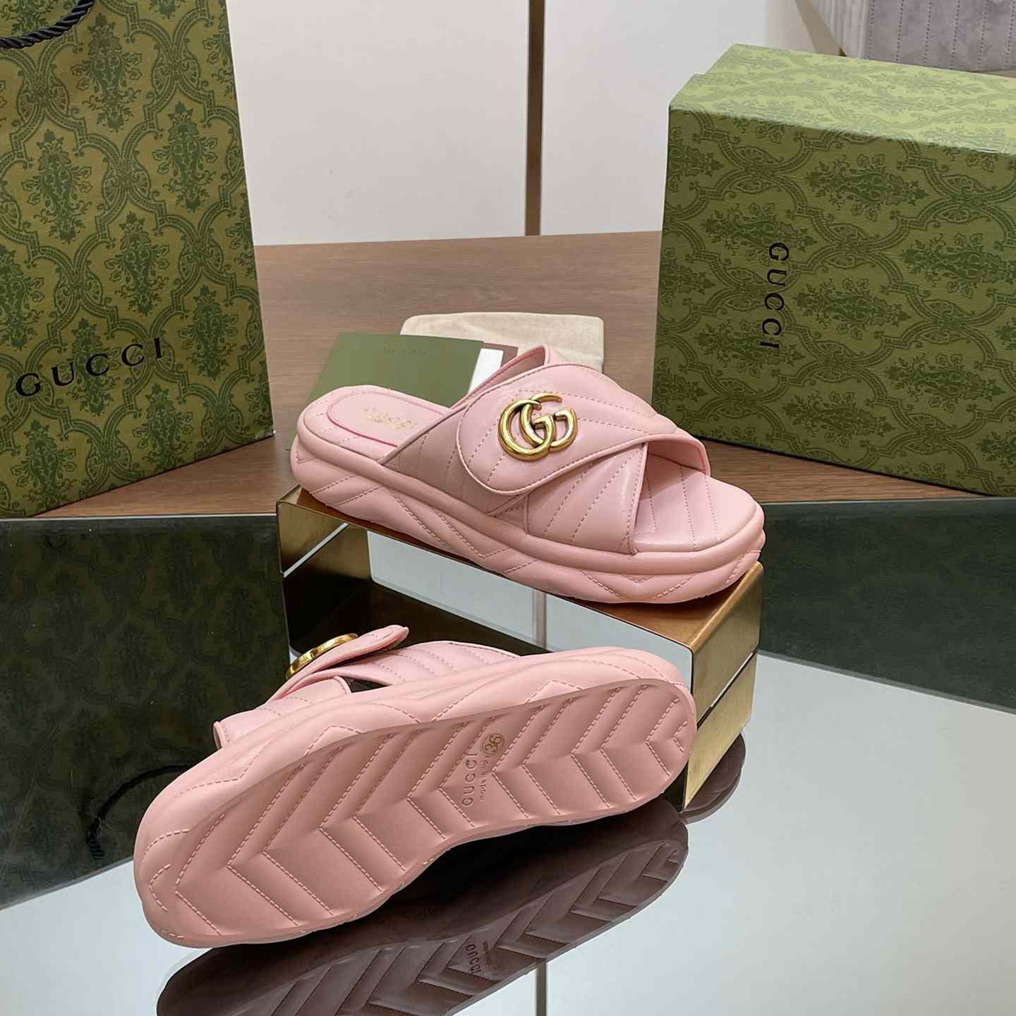 Gucci Women's Double G Slide Sandal - PerfectKickZ