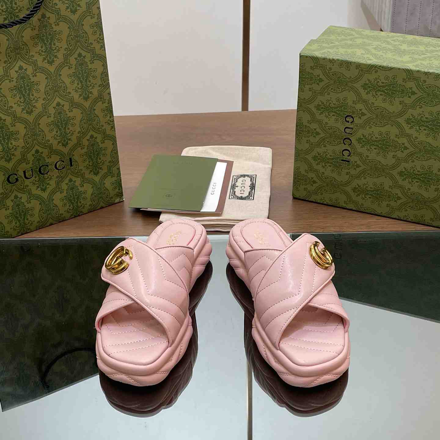 Gucci Women's Double G Slide Sandal - PerfectKickZ