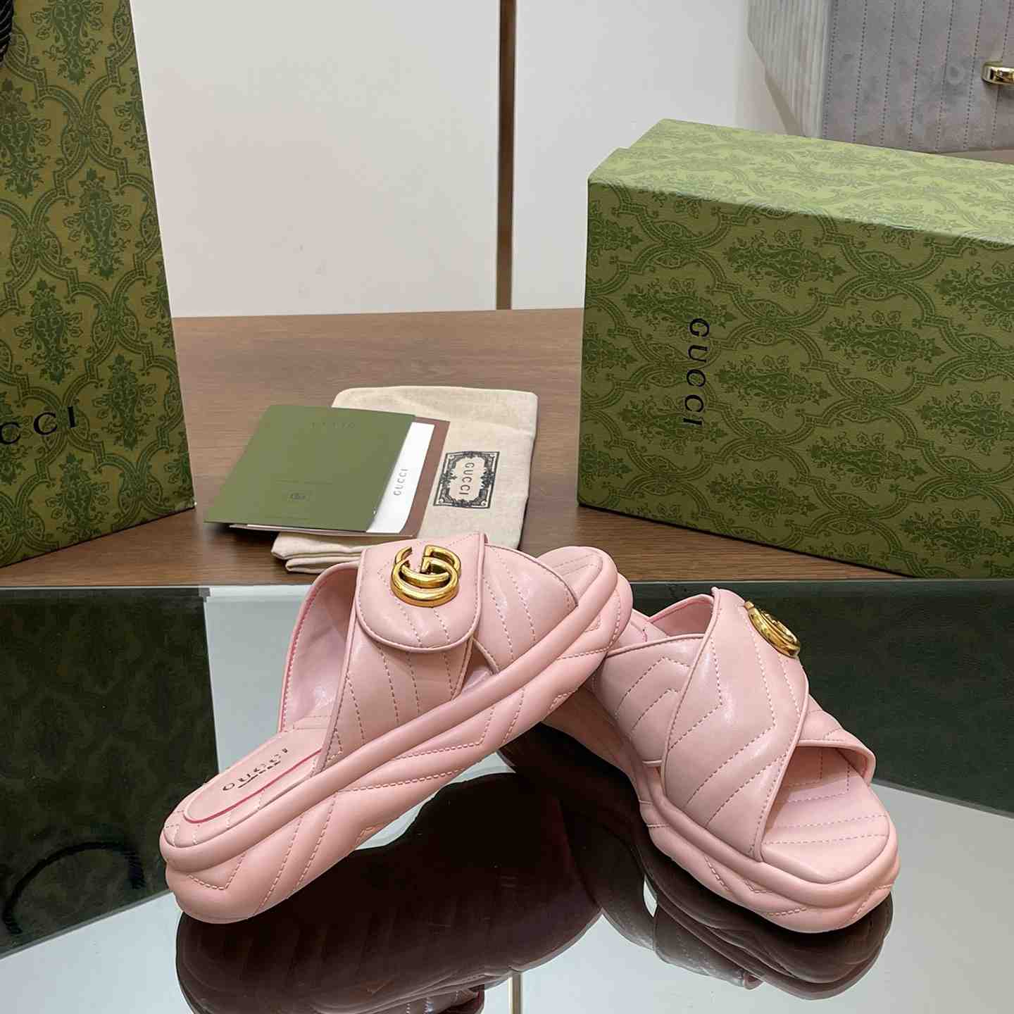 Gucci Women's Double G Slide Sandal - PerfectKickZ