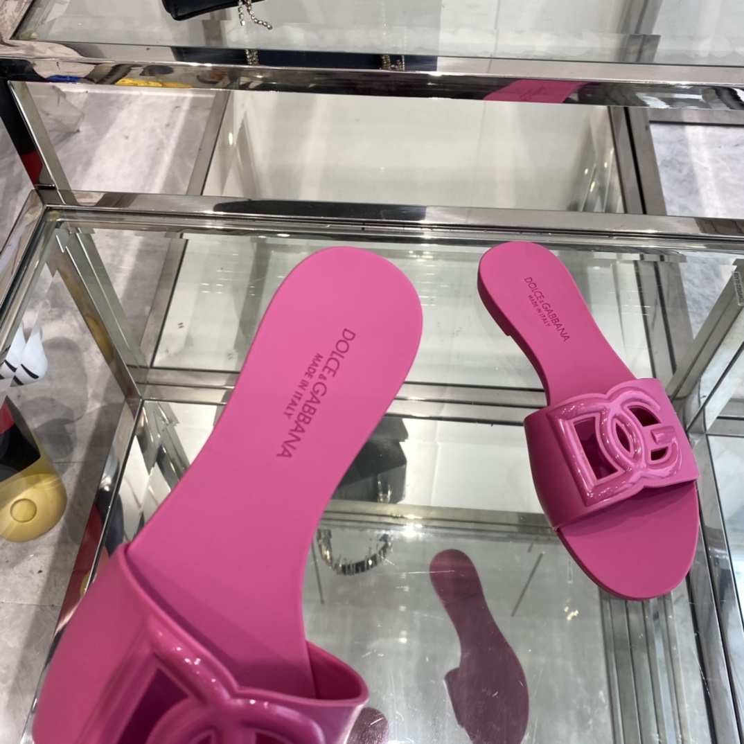 Dolce & Gabbana Rubber Beachwear Sliders - PerfectKickZ
