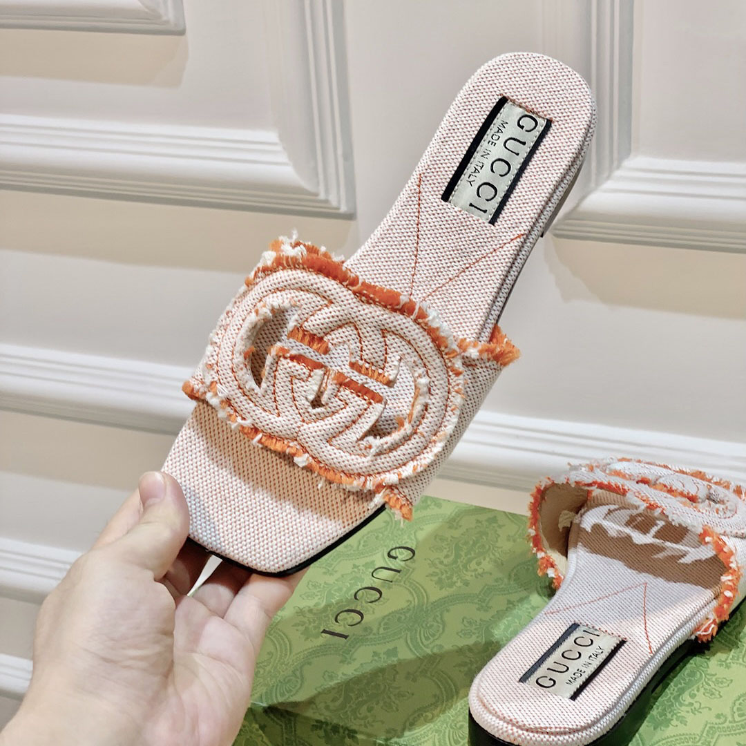 Gucci Women's Interlocking G Slide Sandal - PerfectKickZ
