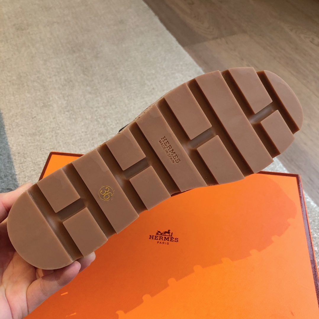 Hermes Eze 30 sandal - PerfectKickZ
