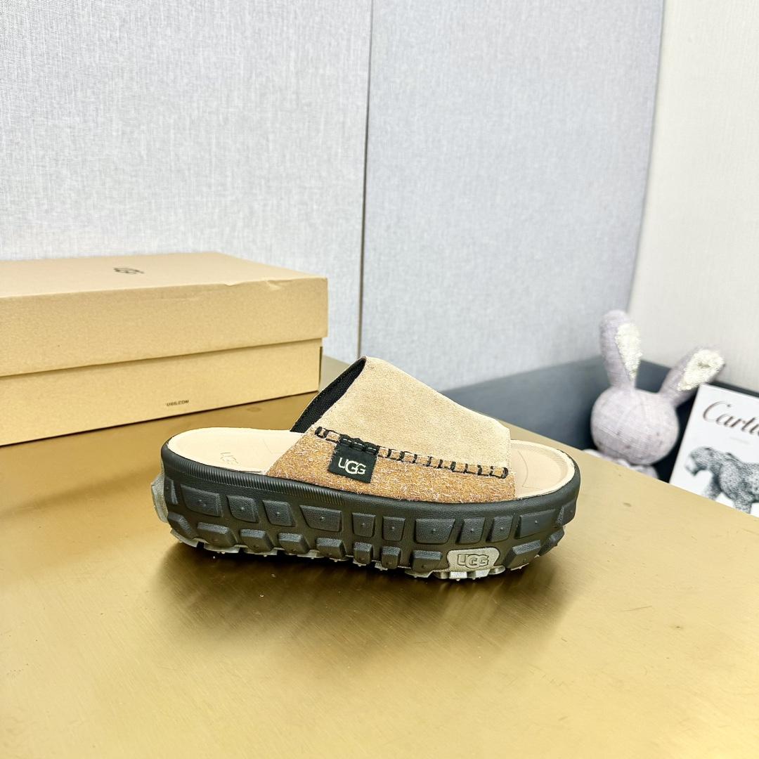 Ugg All Gender Venture Daze Slide - PerfectKickZ