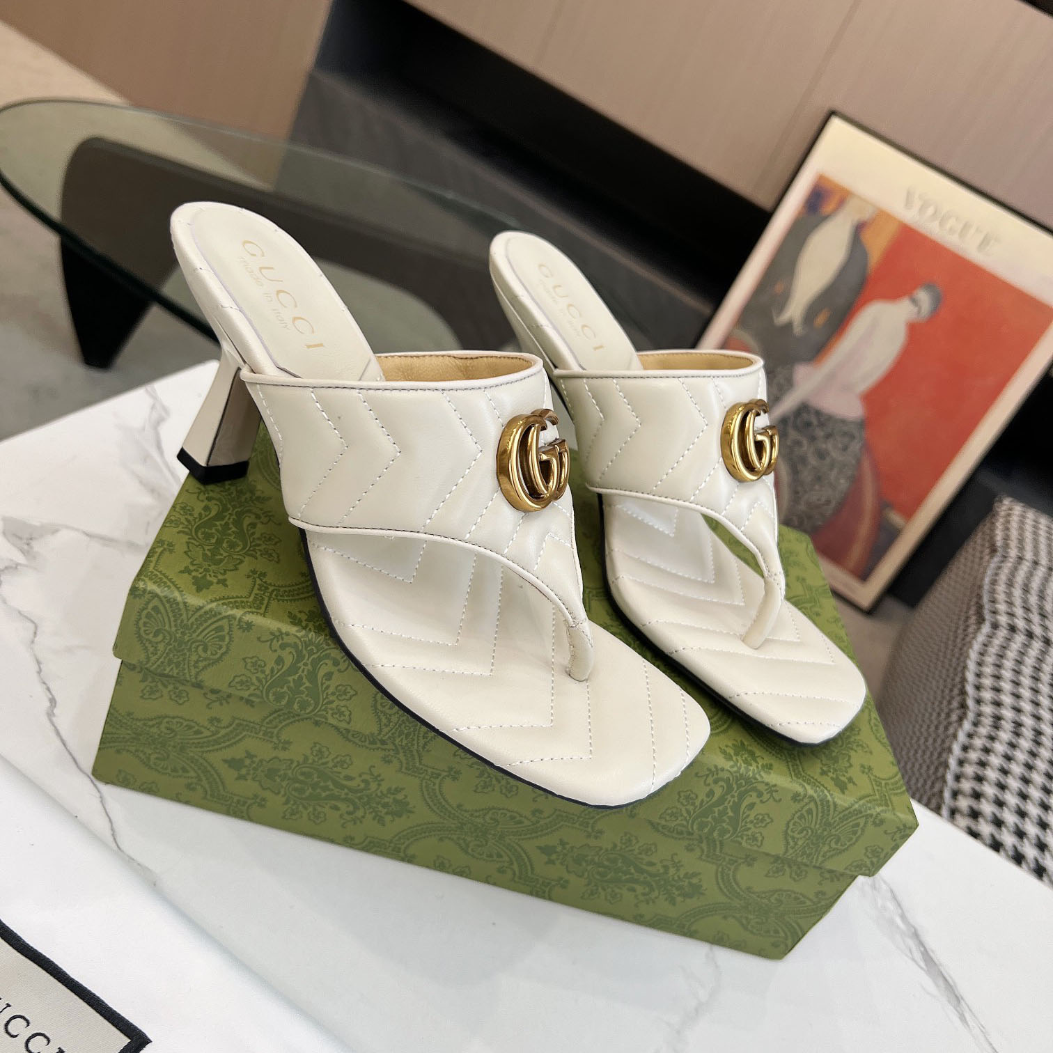 Gucci Women's Double G thong sandal - PerfectKickZ