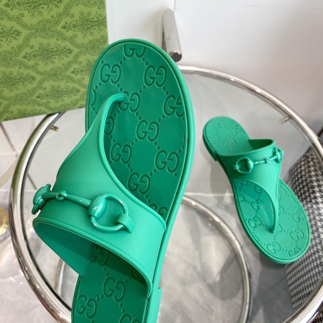 Gucci Women's Thong Sandal With Horsebit  - PerfectKickZ