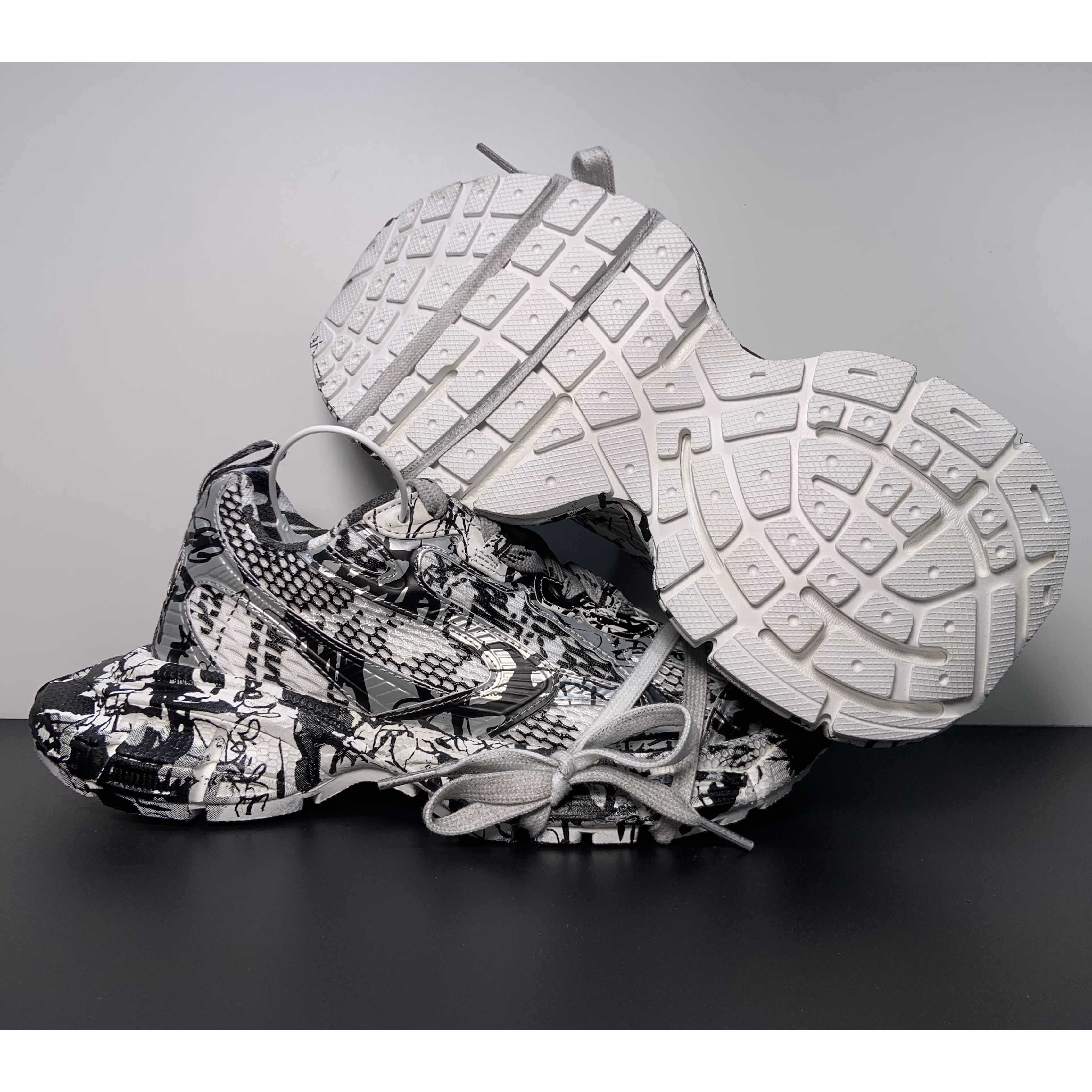 Balenciaga 3XL Extreme Graffiti Sneaker In White And Black  - PerfectKickZ