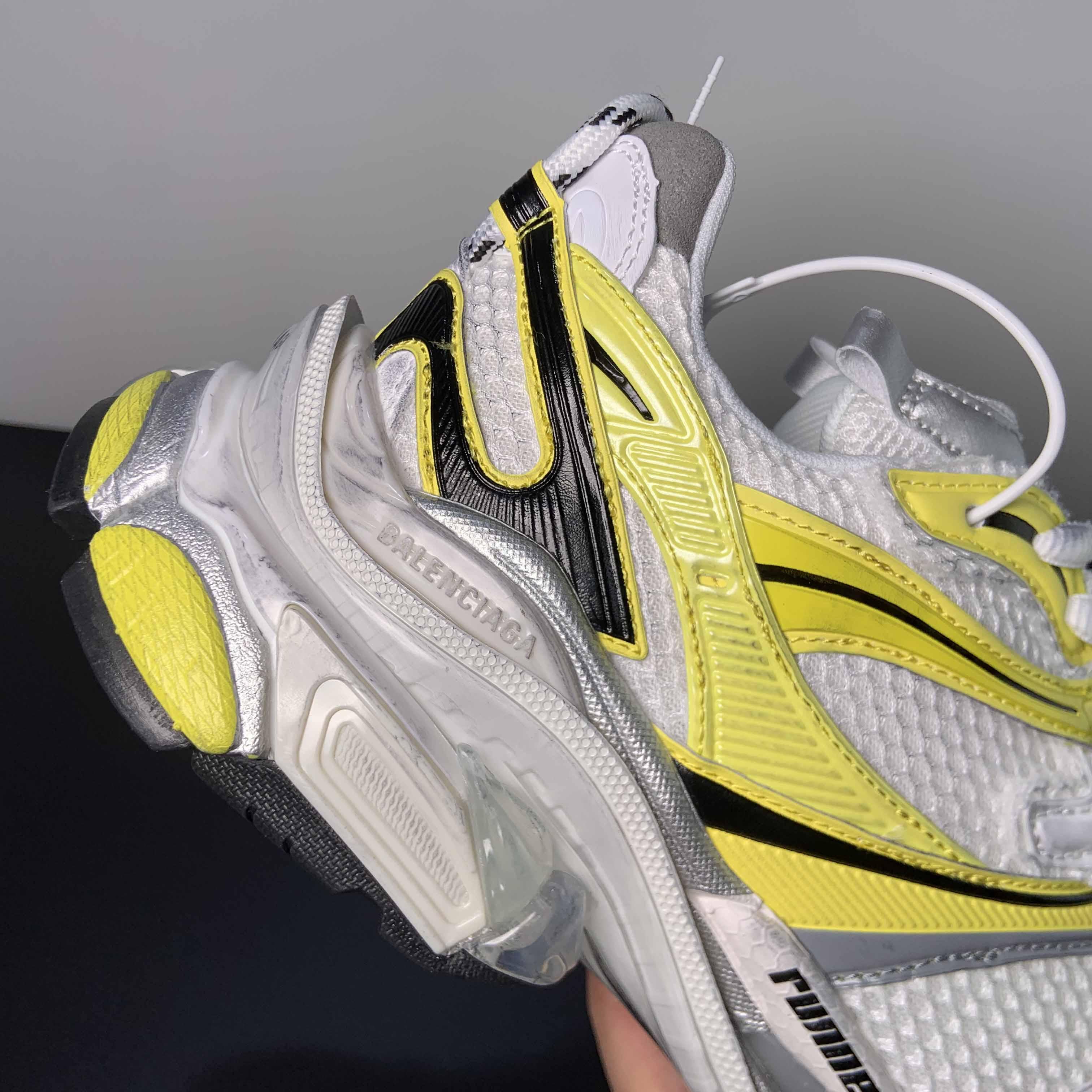 Balenciaga Runner 2.0 Sneaker - PerfectKickZ