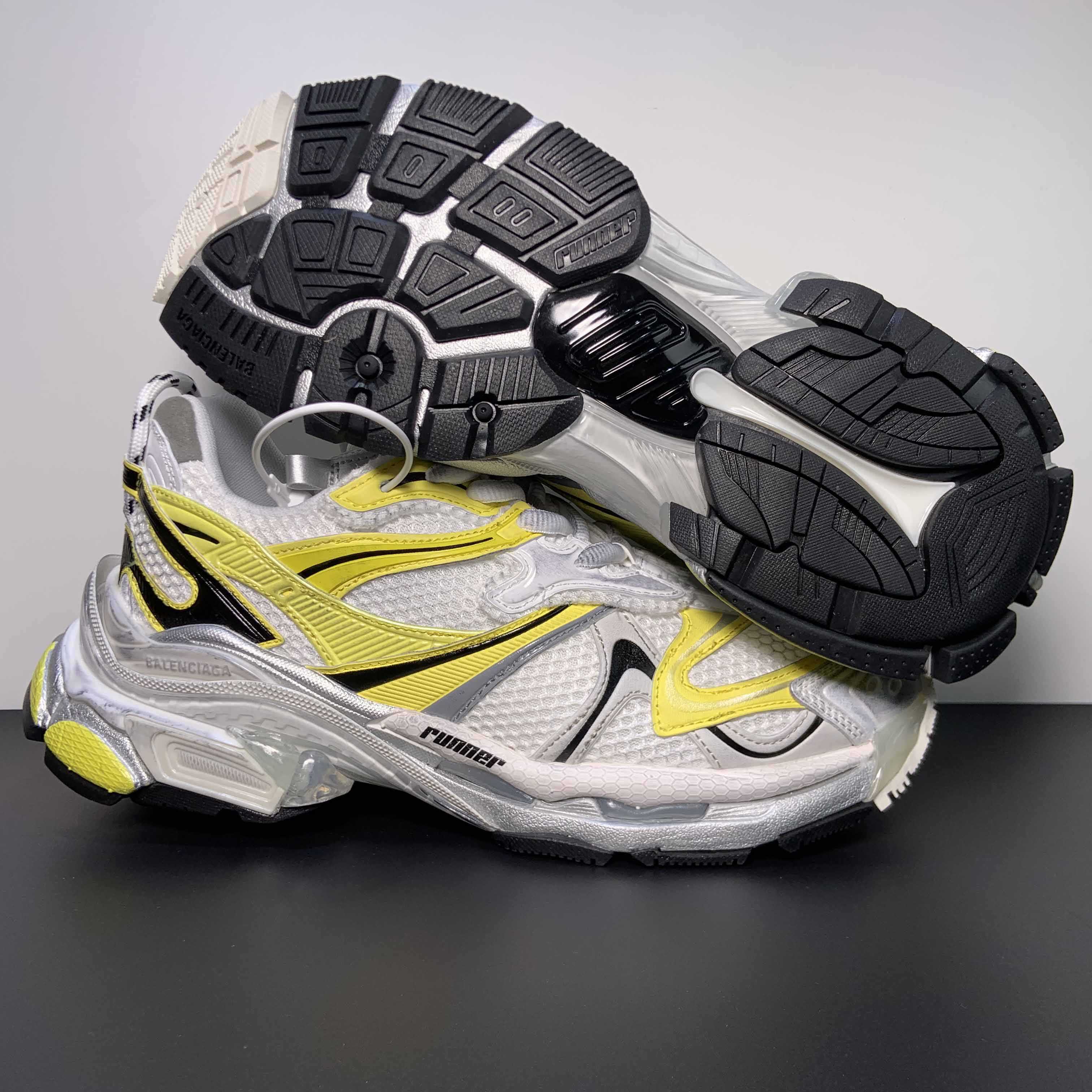 Balenciaga Runner 2.0 Sneaker - PerfectKickZ